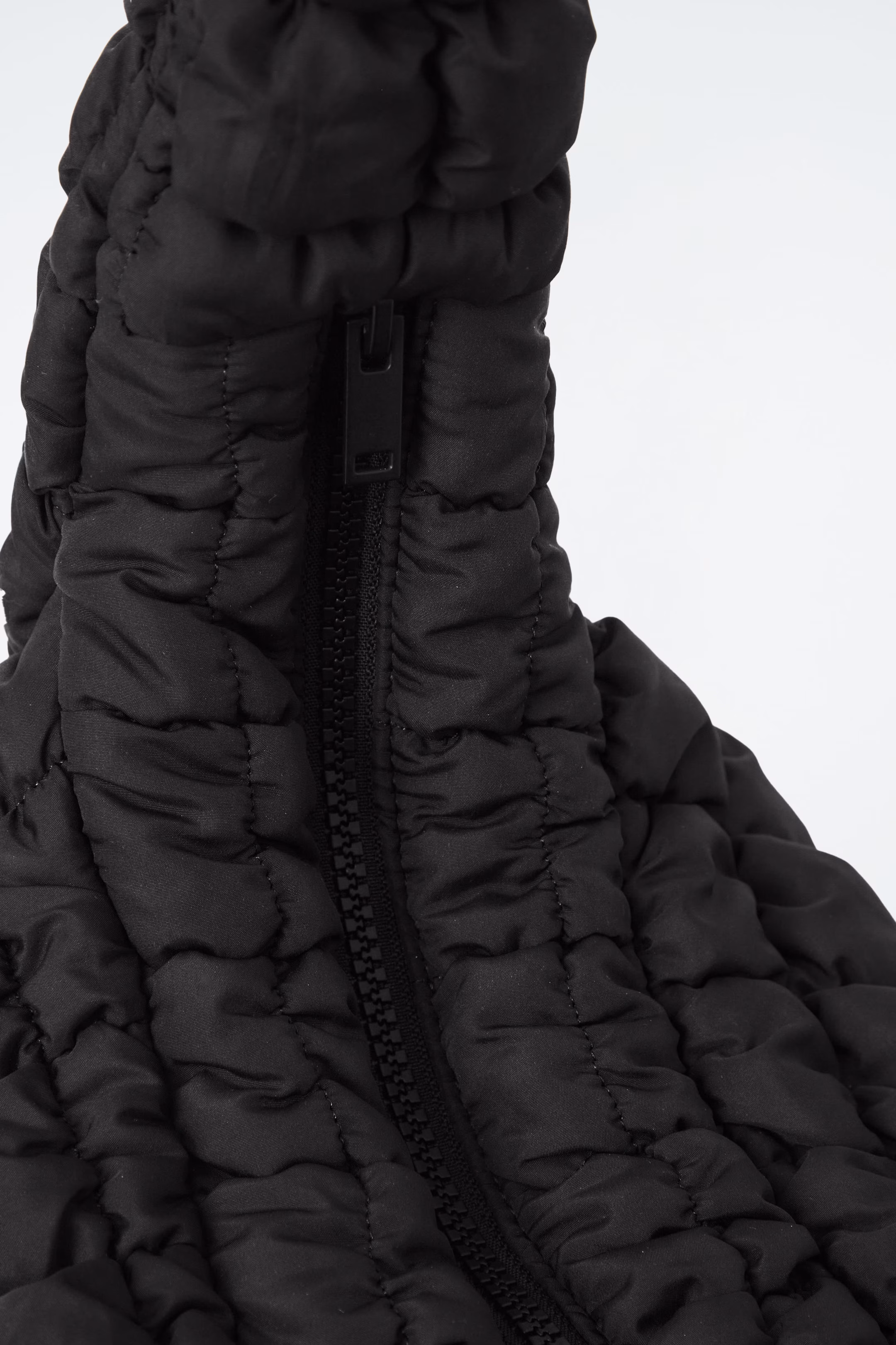 OVERSIZED QUILTED CROSSBODY BAG