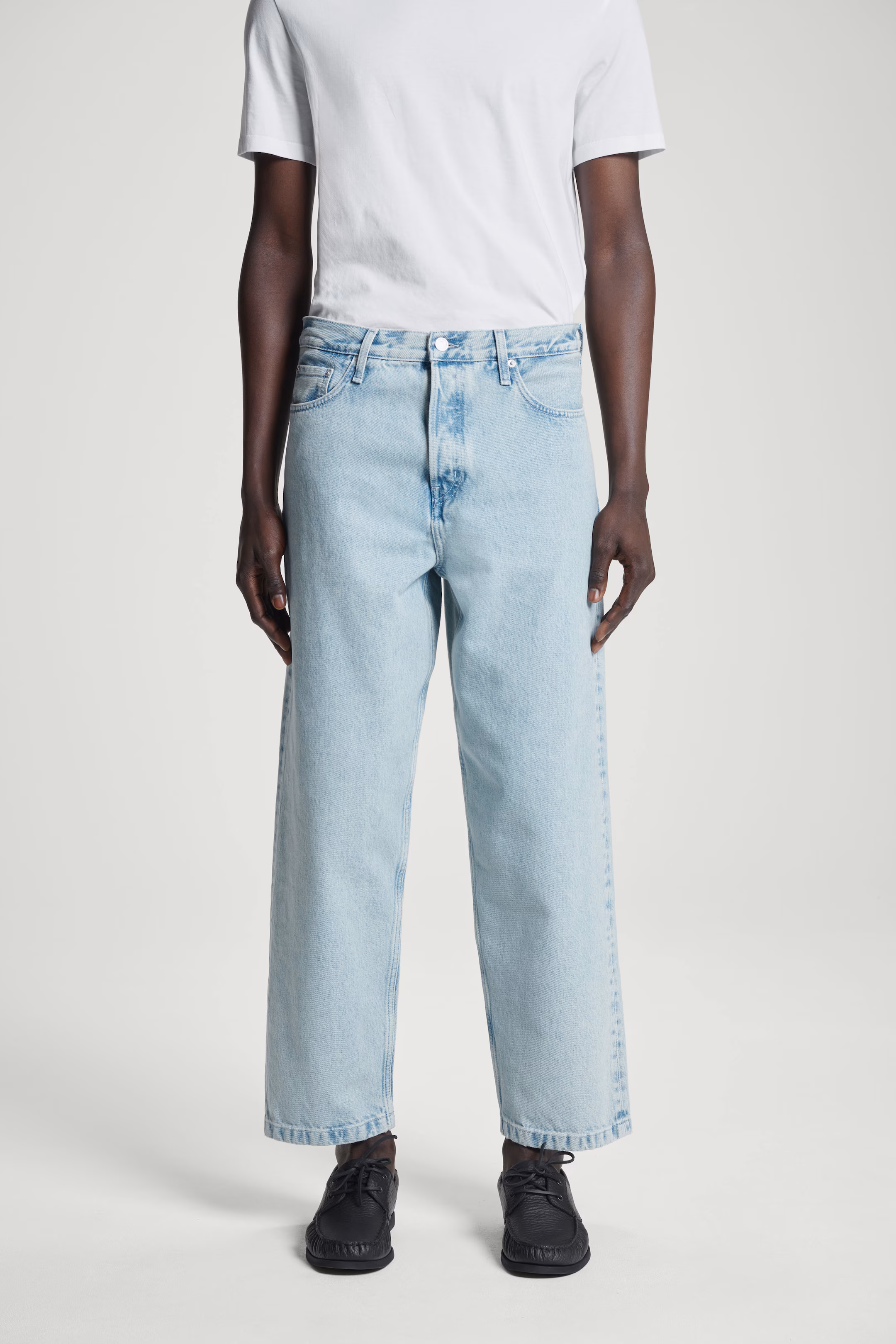 DOME STRAIGHT-LEG JEANS