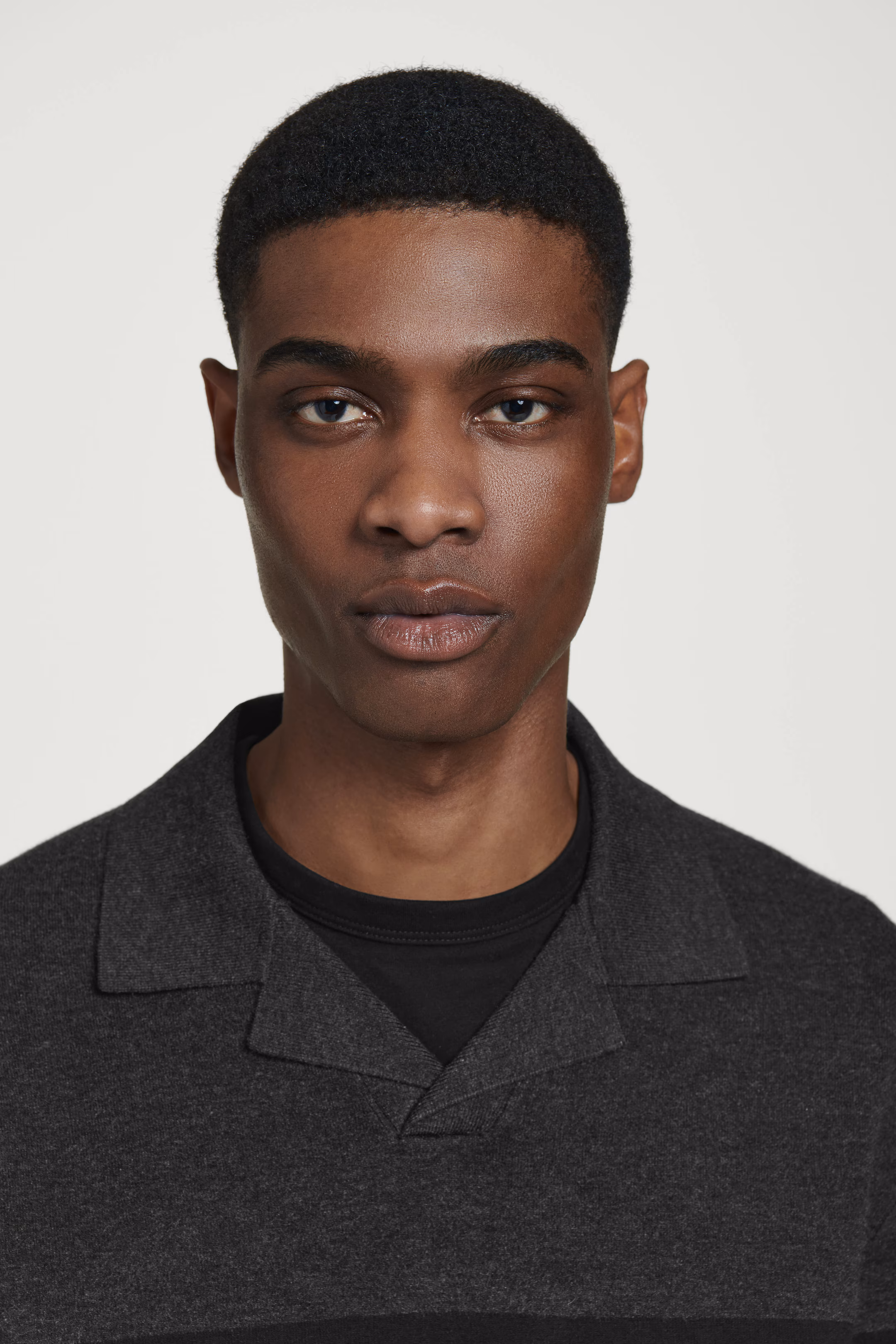 STRIPED DOUBLE-FACED KNITTED POLO SHIRT