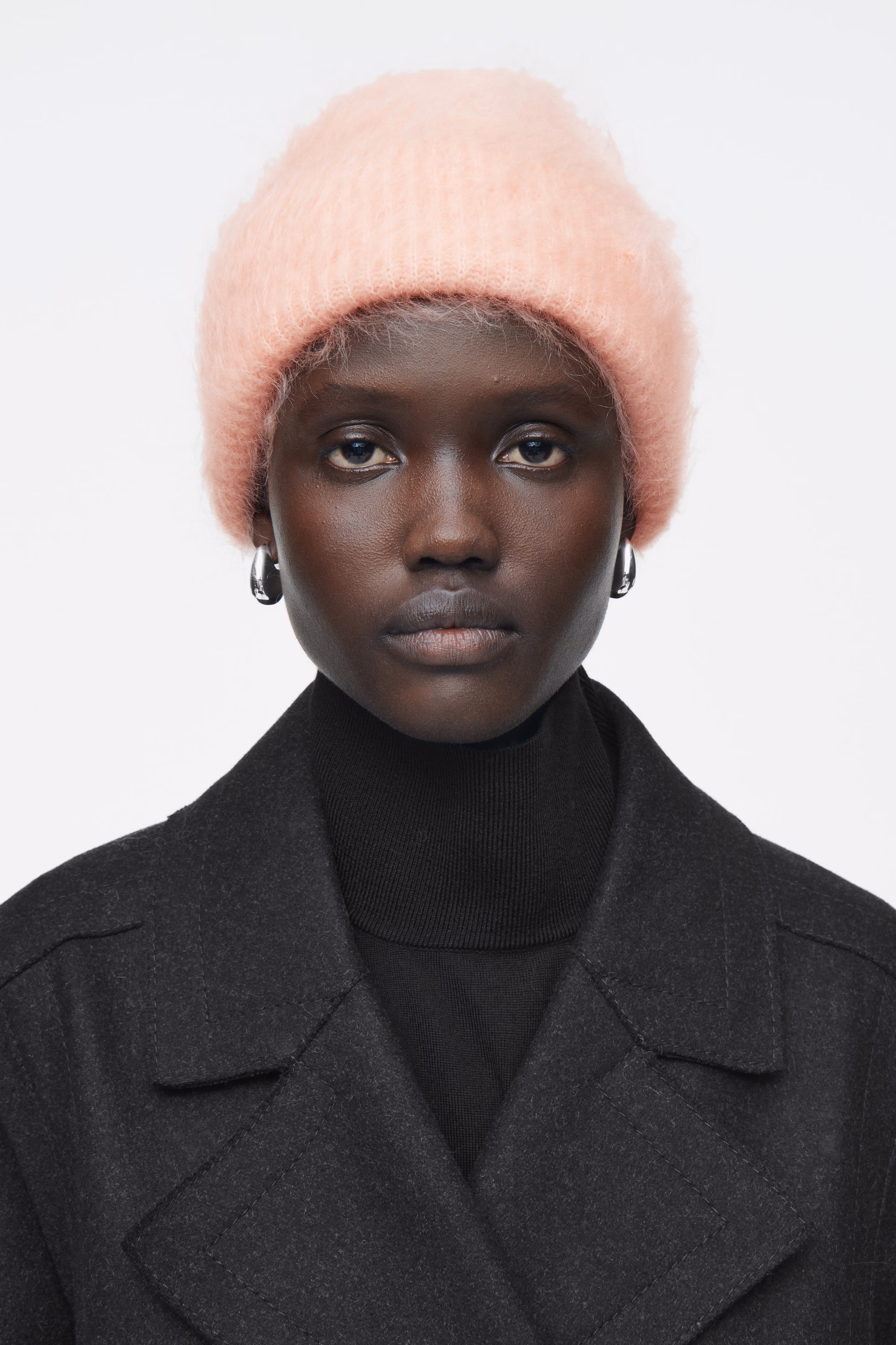 RIBBED MOHAIR BEANIE