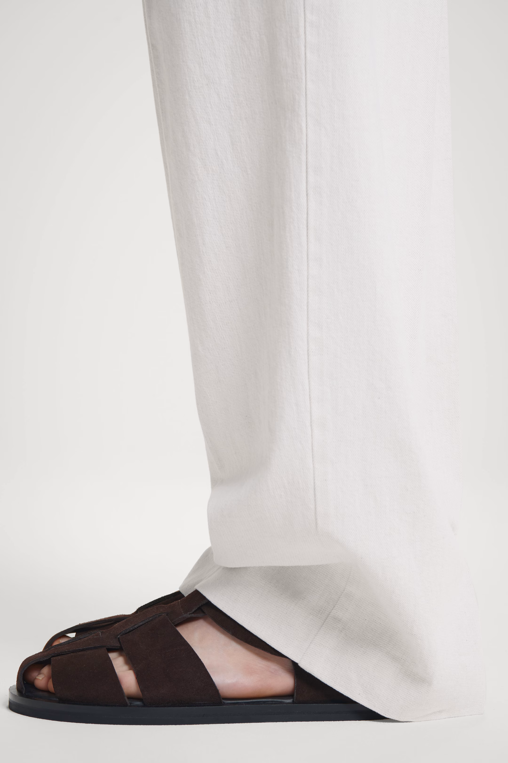 SUEDE FISHERMAN SANDALS