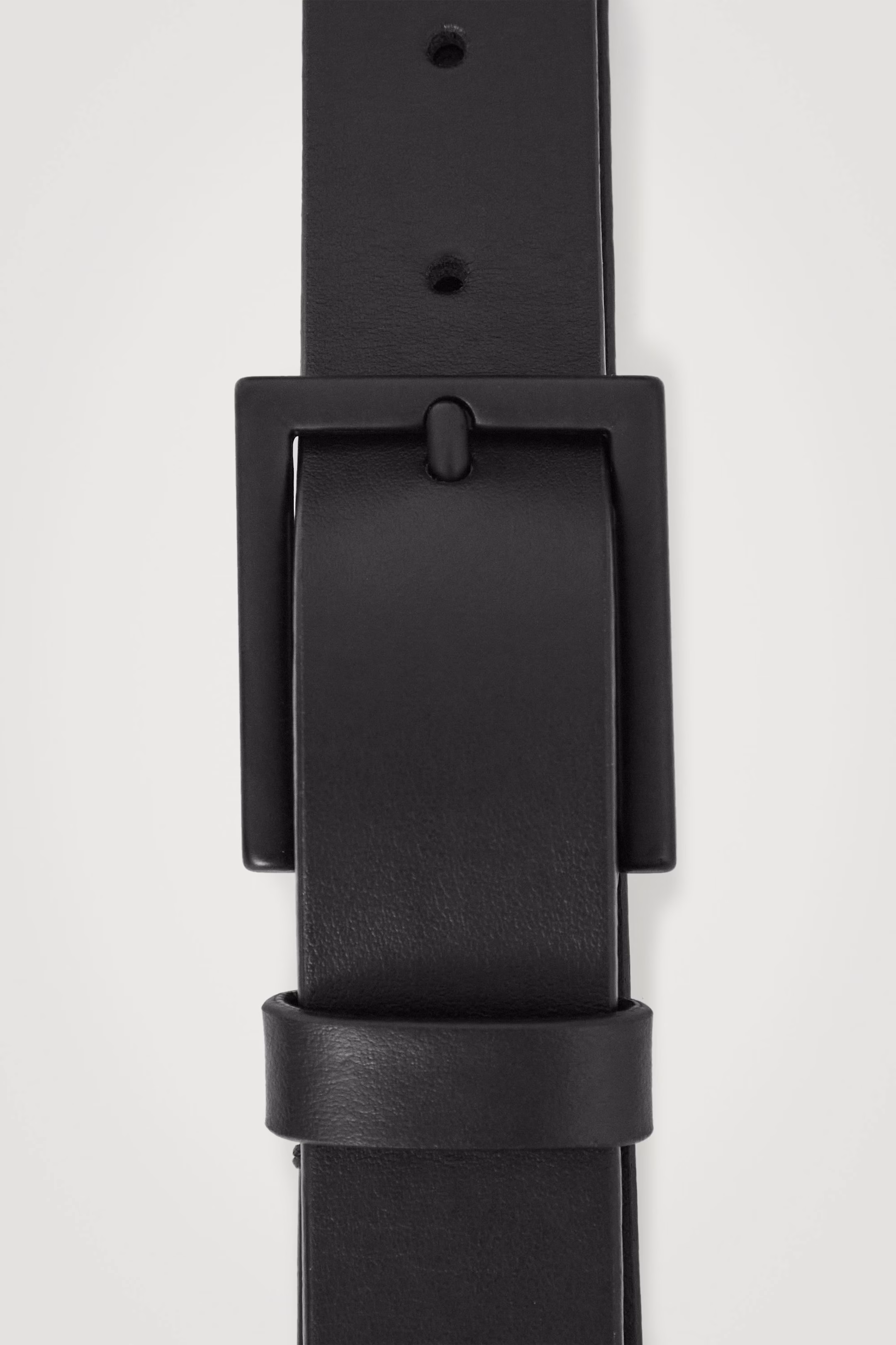 MATTE LEATHER BELT
