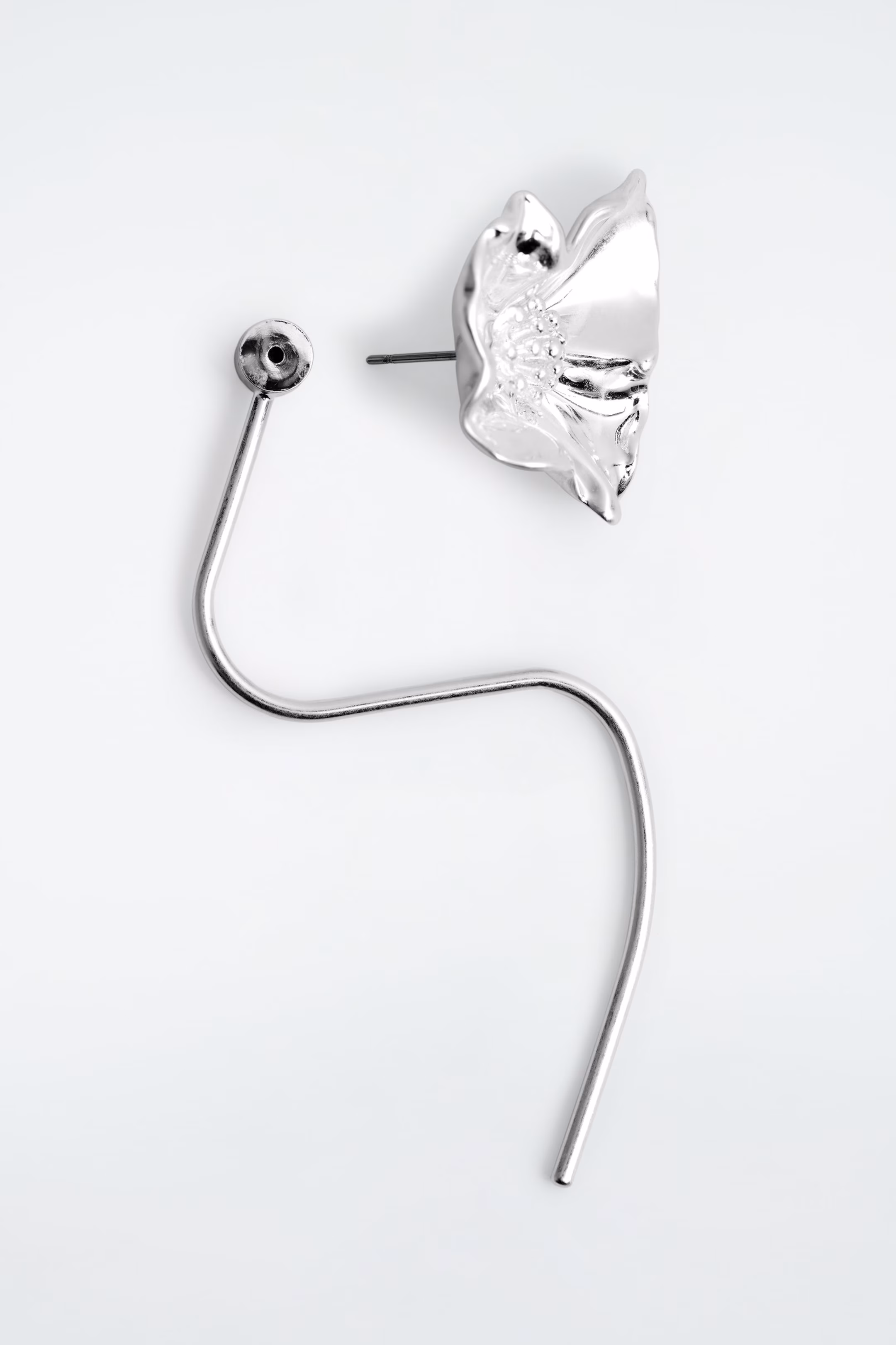 MISMATCHED FLORAL EARRINGS