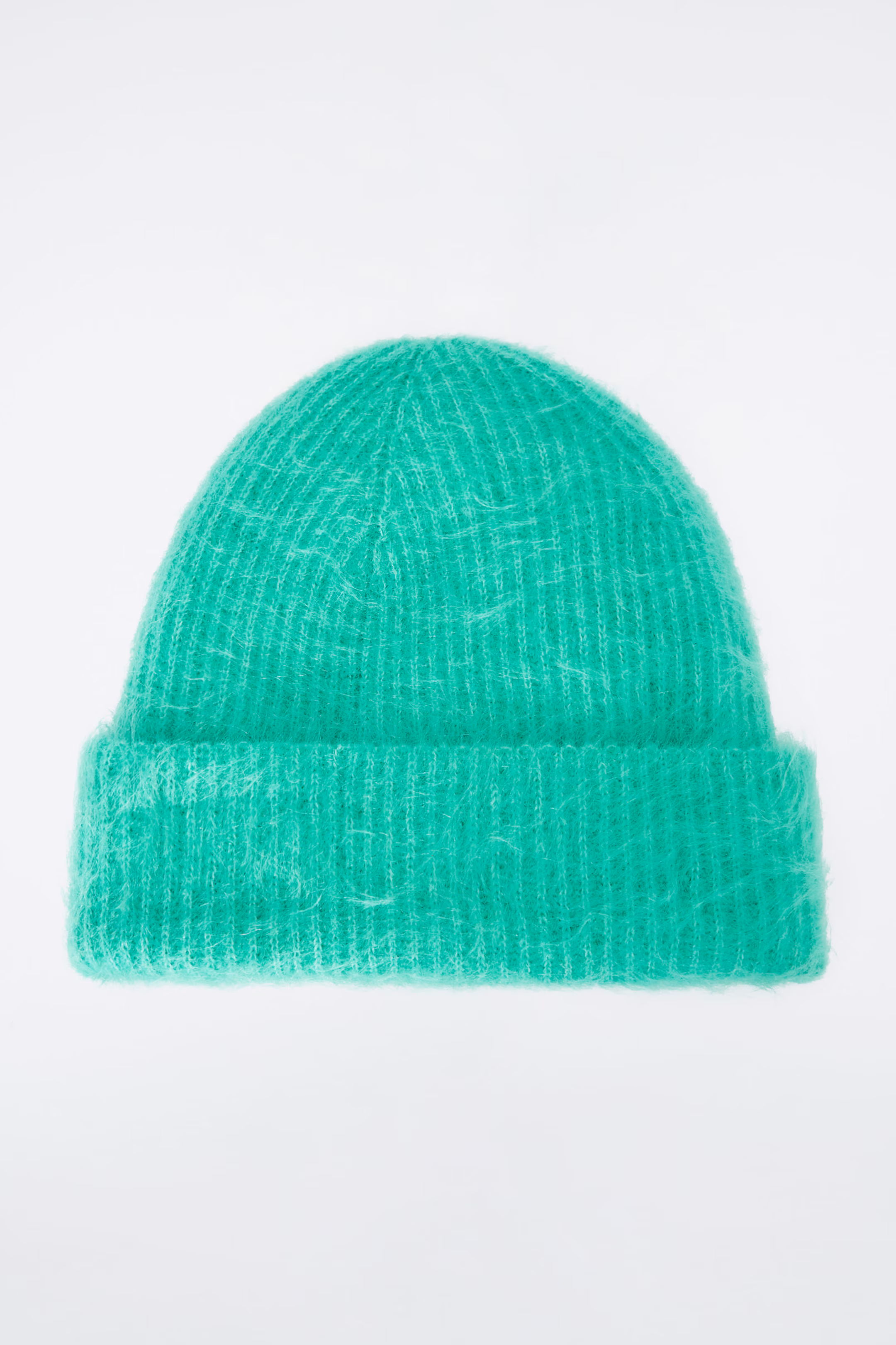 RIBBED MOHAIR BEANIE