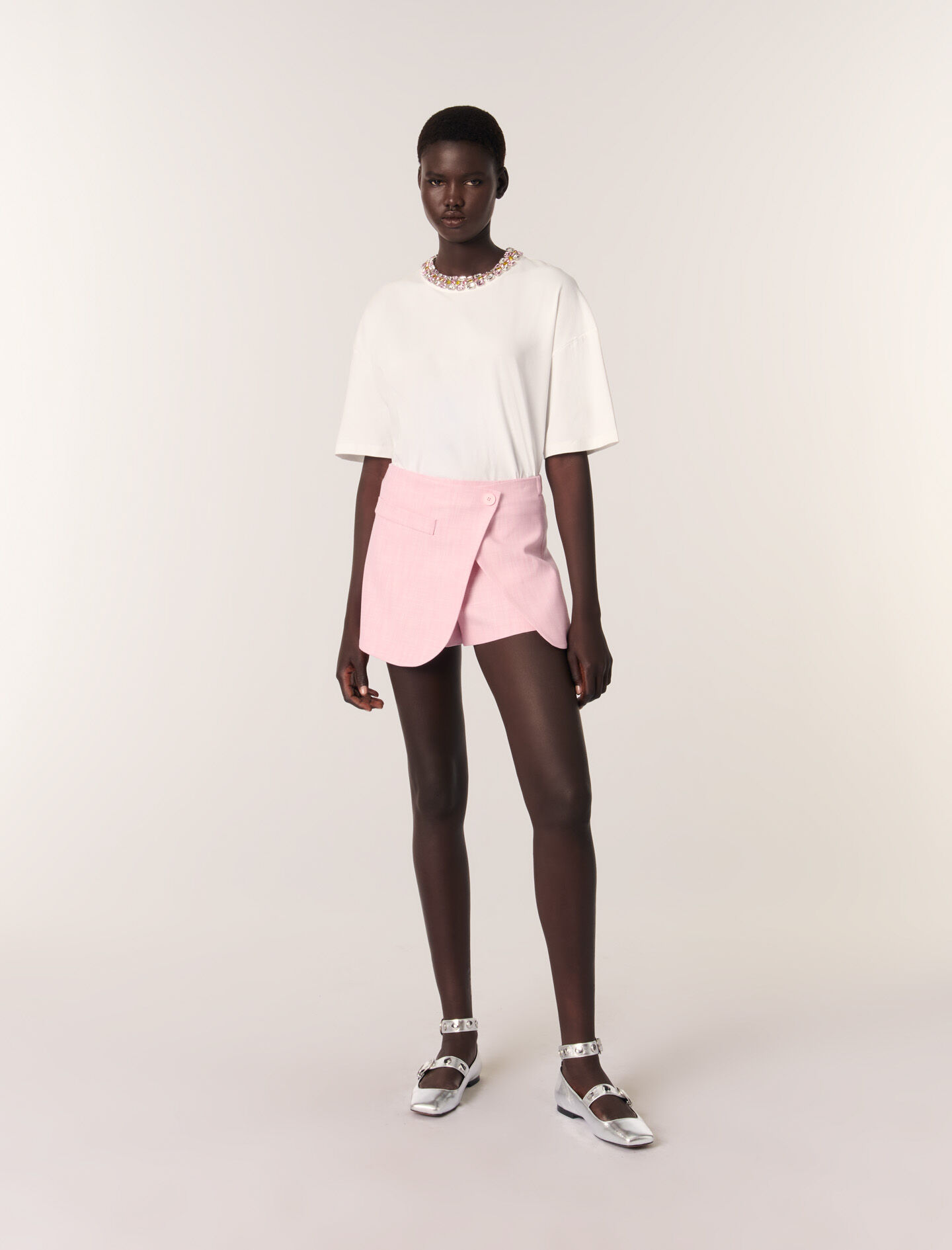 Jewellery neck T-shirt