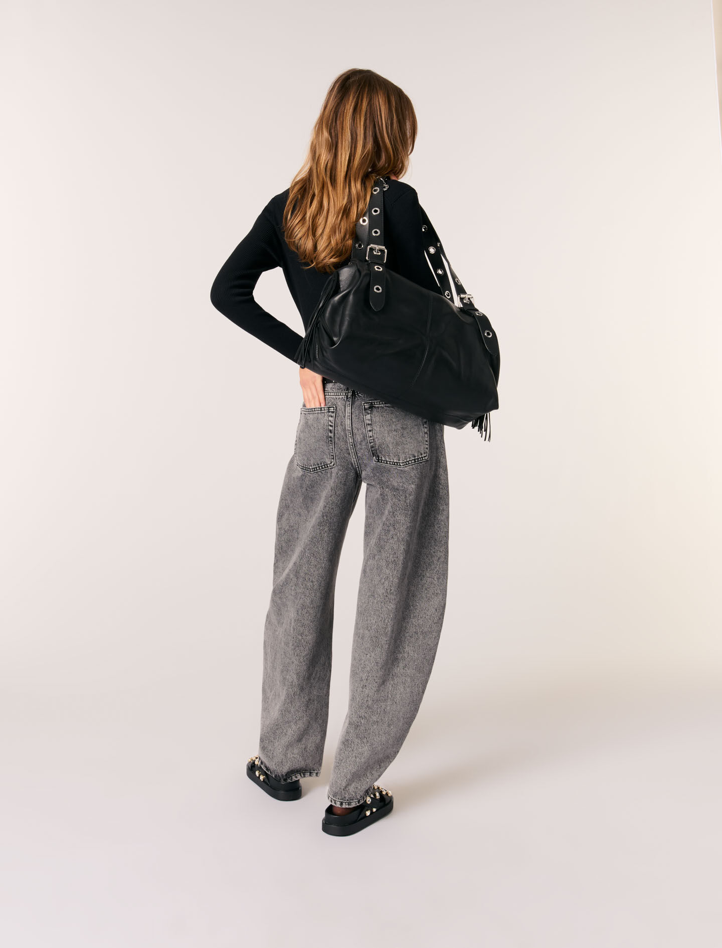 Low-neck rib knit jumper