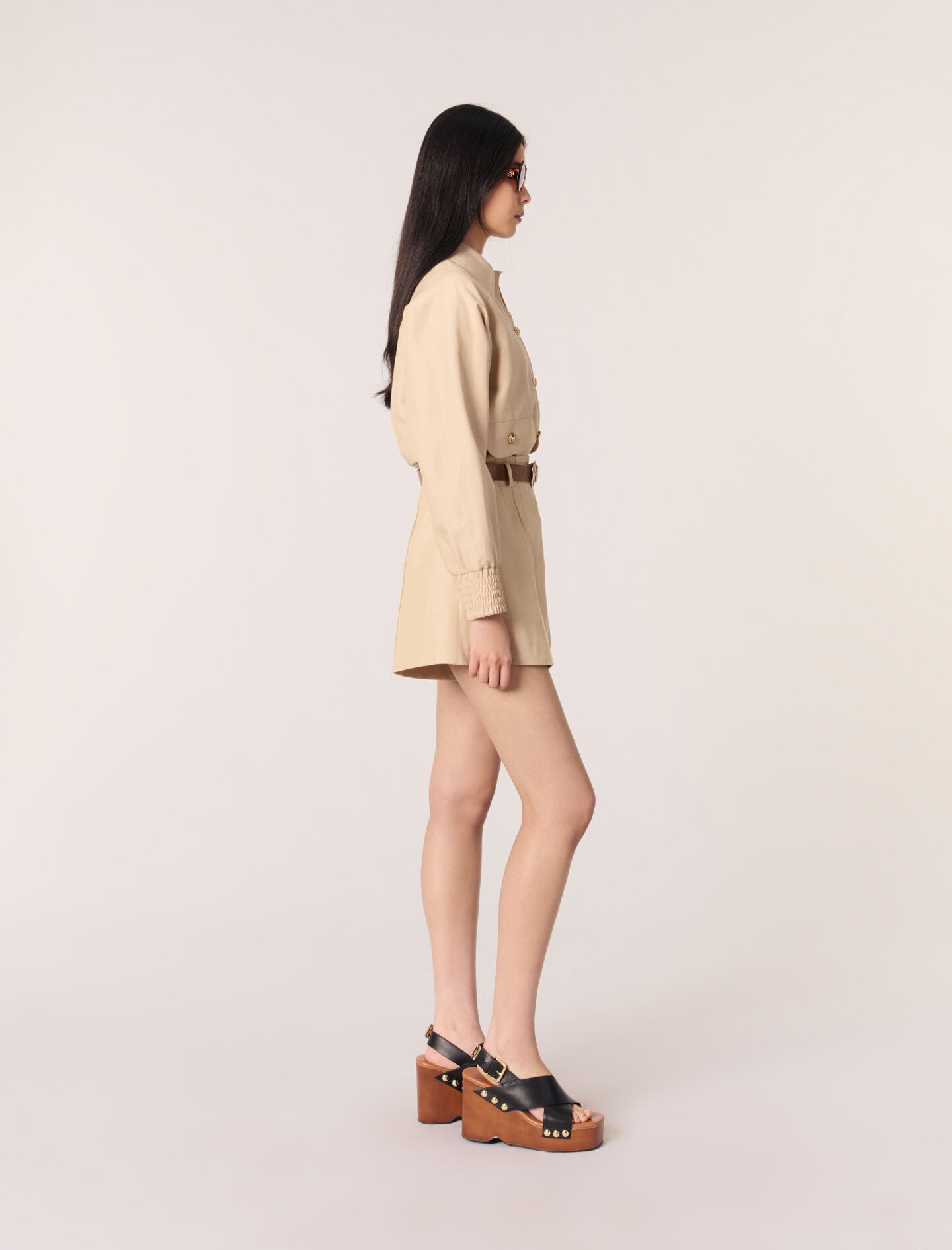 Linen and cotton shorts with darts