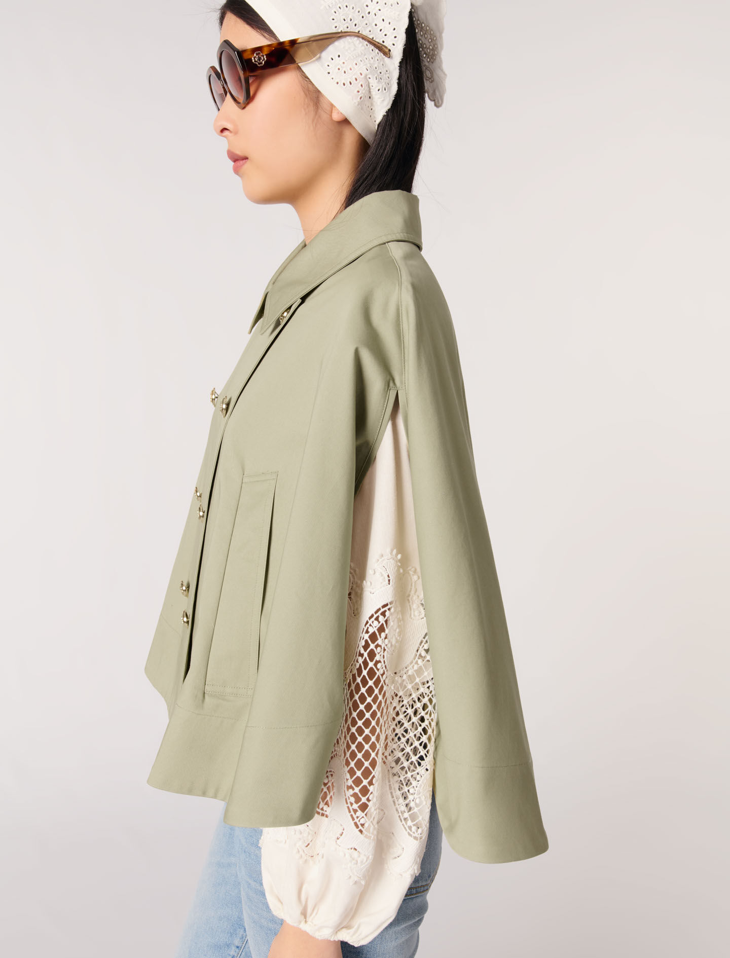Short cape-effect trench coat