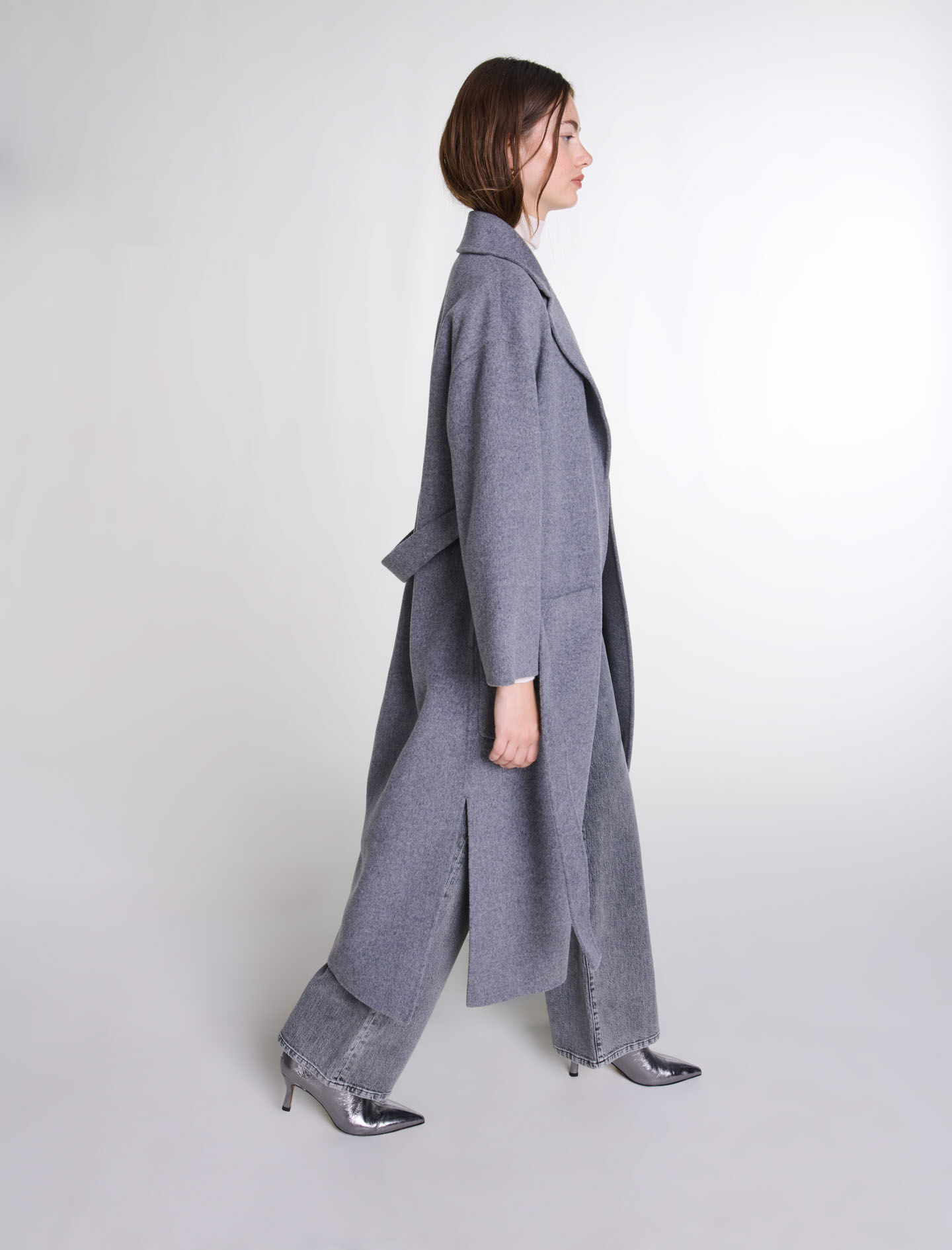 Long double-faced coat with belt