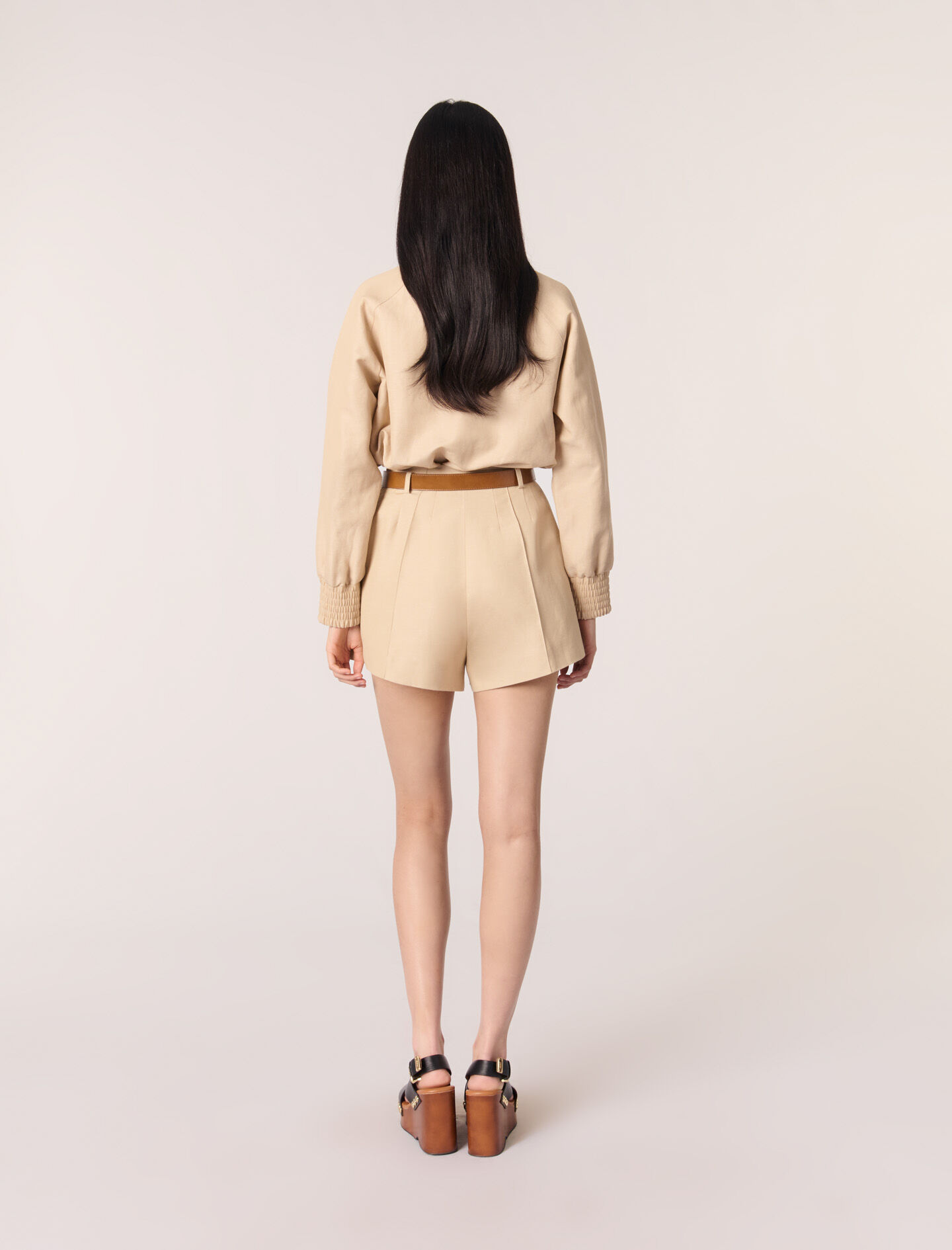 Linen and cotton shorts with darts