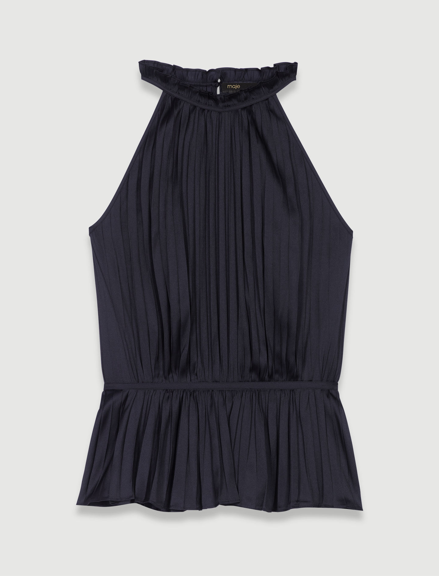 Sleeveless pleated top