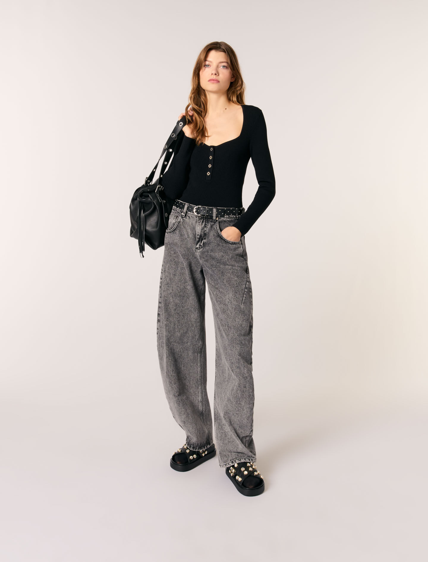 Low-neck rib knit jumper