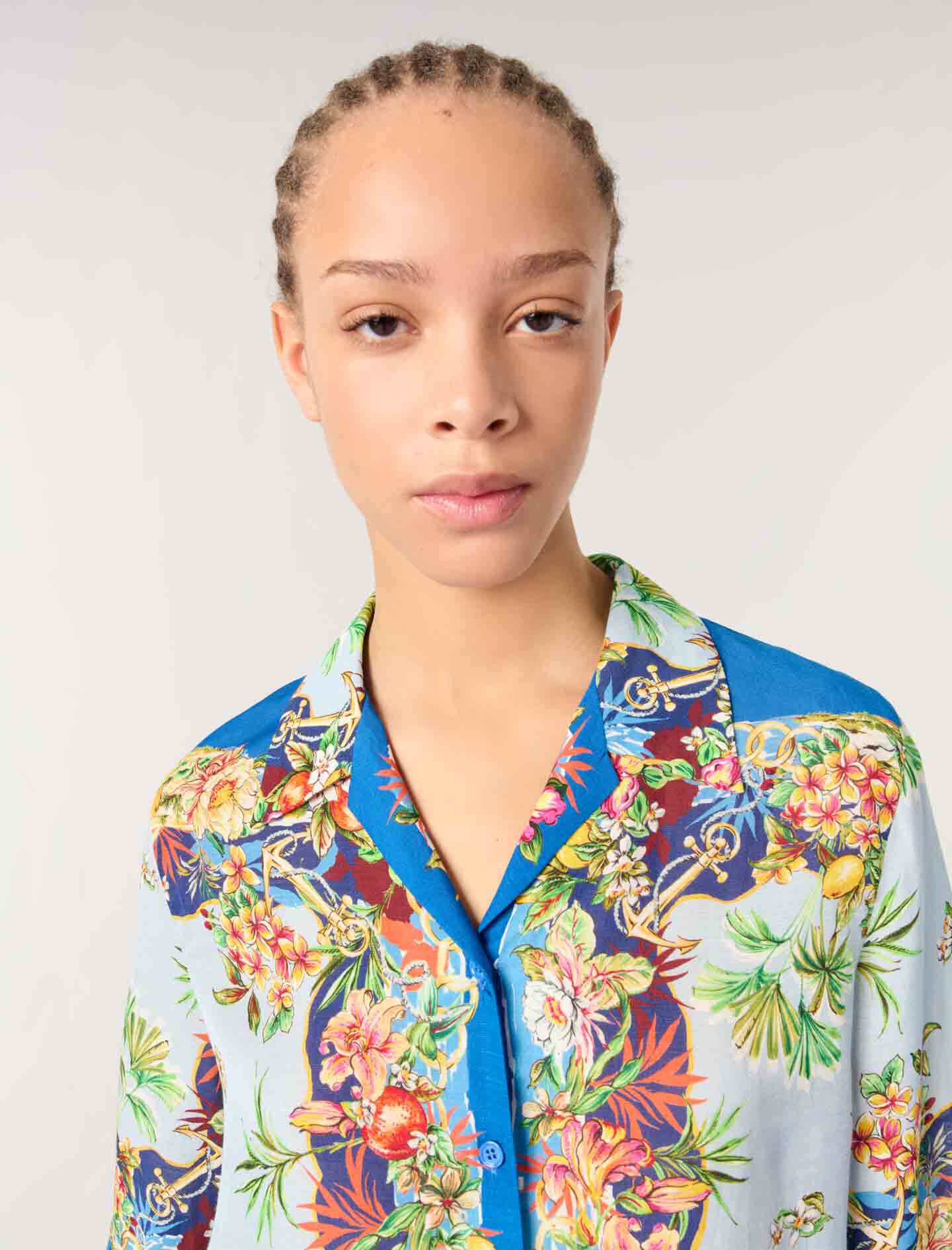 Patterned cropped shirt