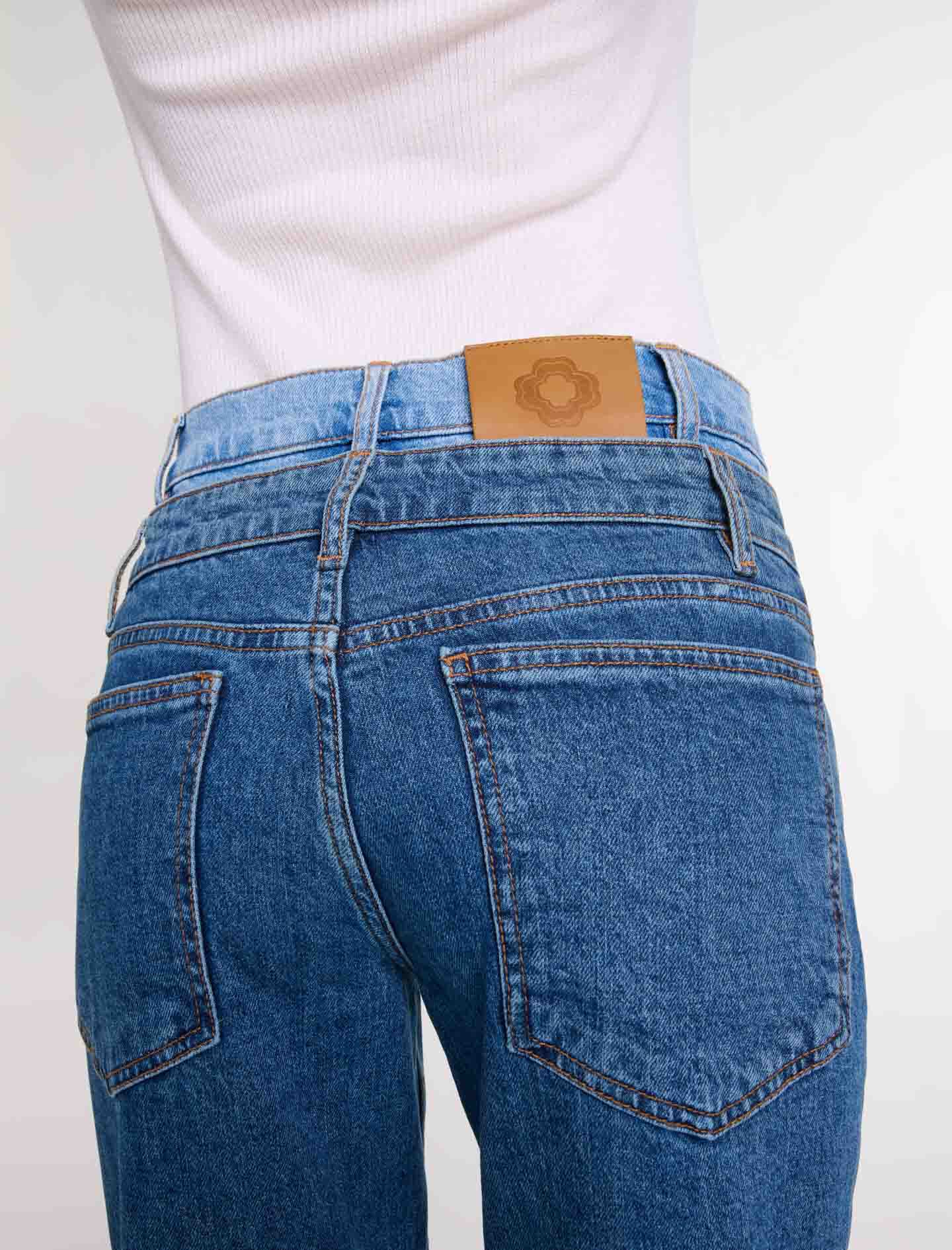 Double waistband jeans