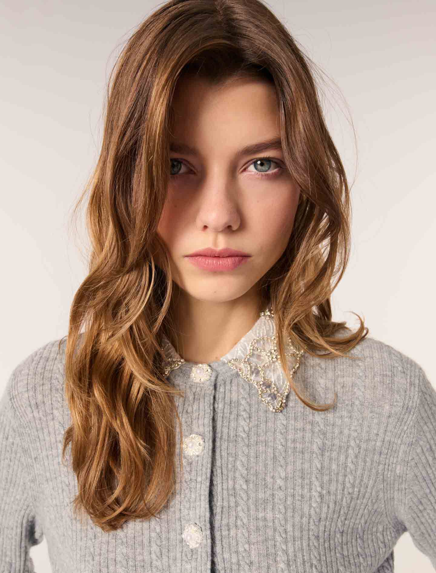 Cardigan with removable collar