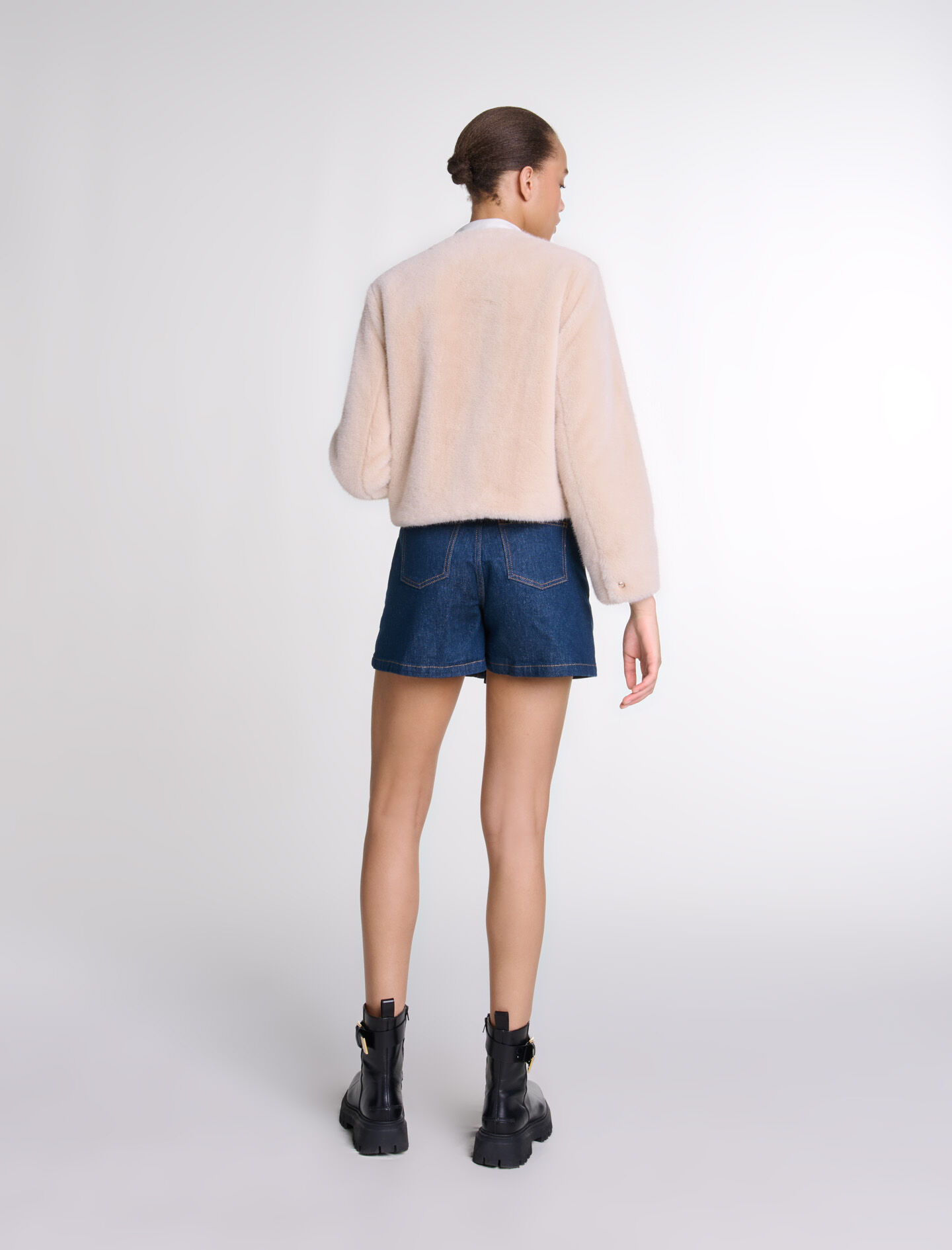 Cropped faux fur jacket