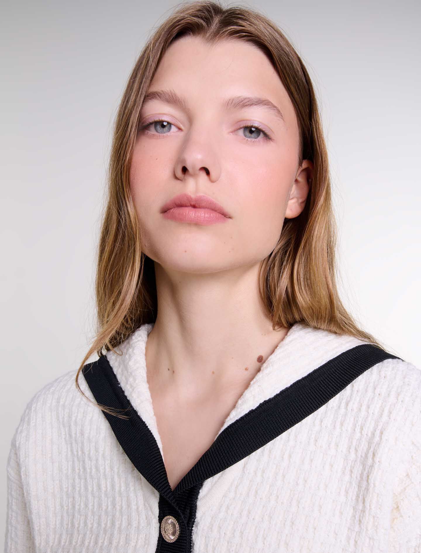 Contrast collar cardigan