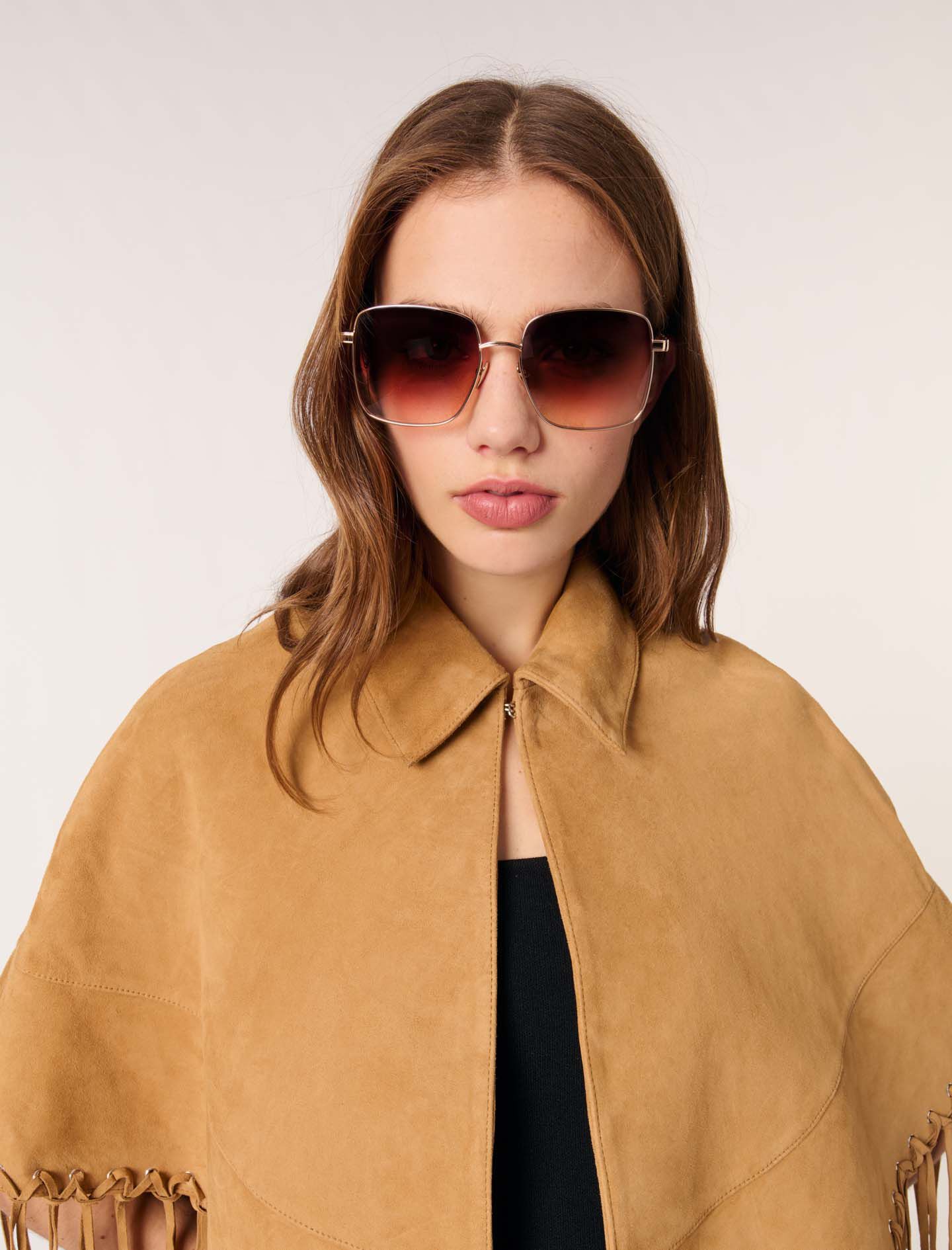 Short nubuck fringed coat