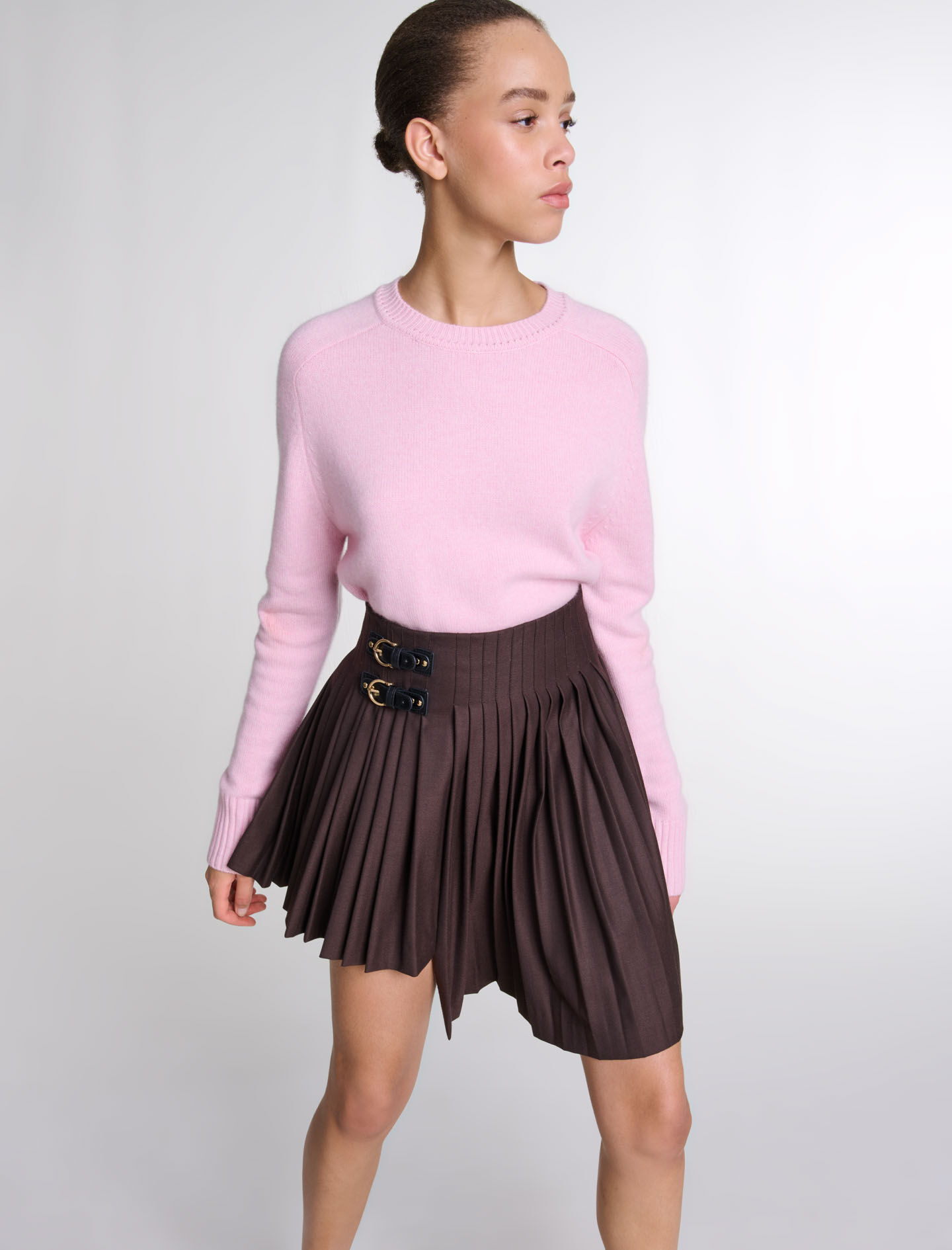 Asymmetrical pleated short skirt