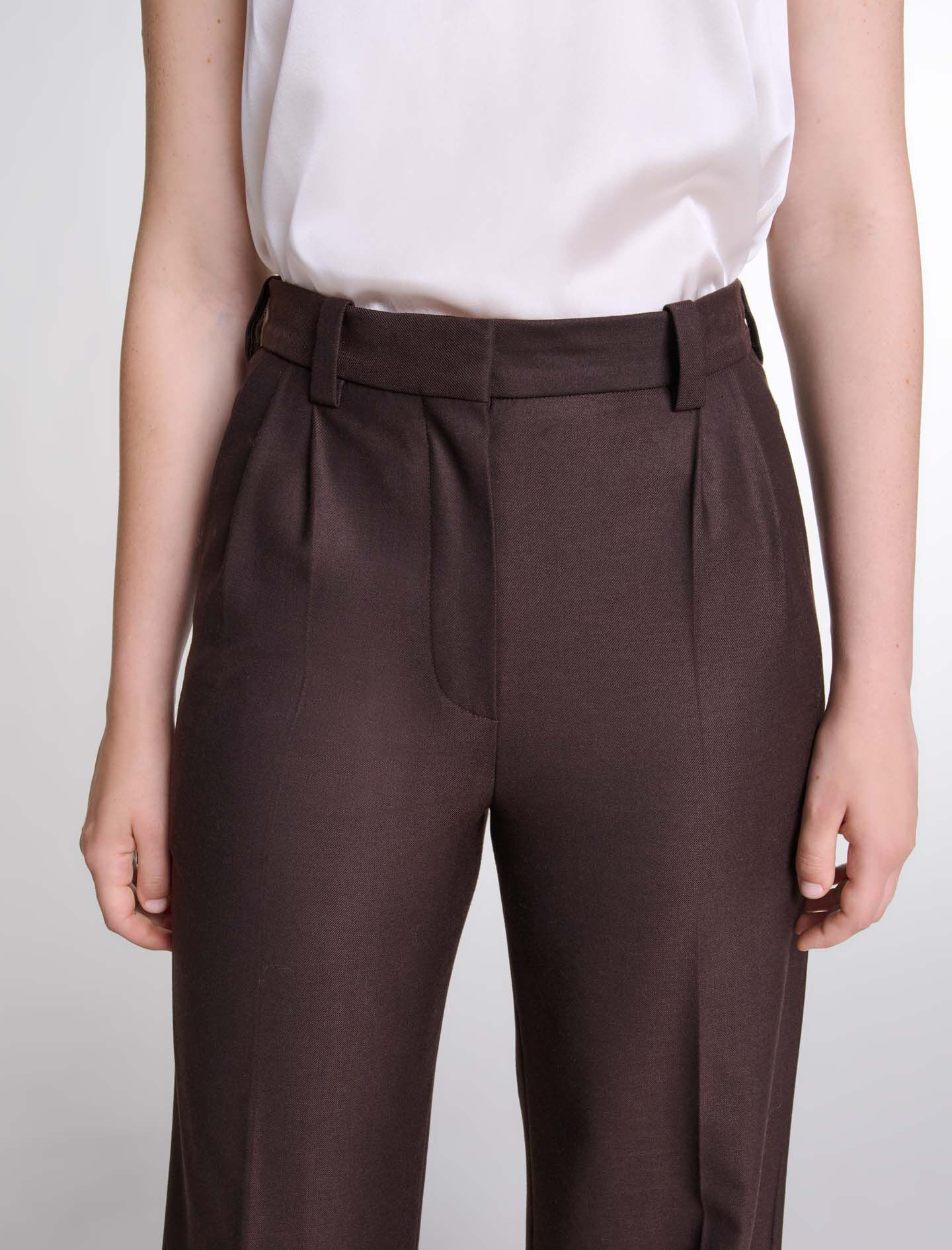 Wide-leg suit trousers