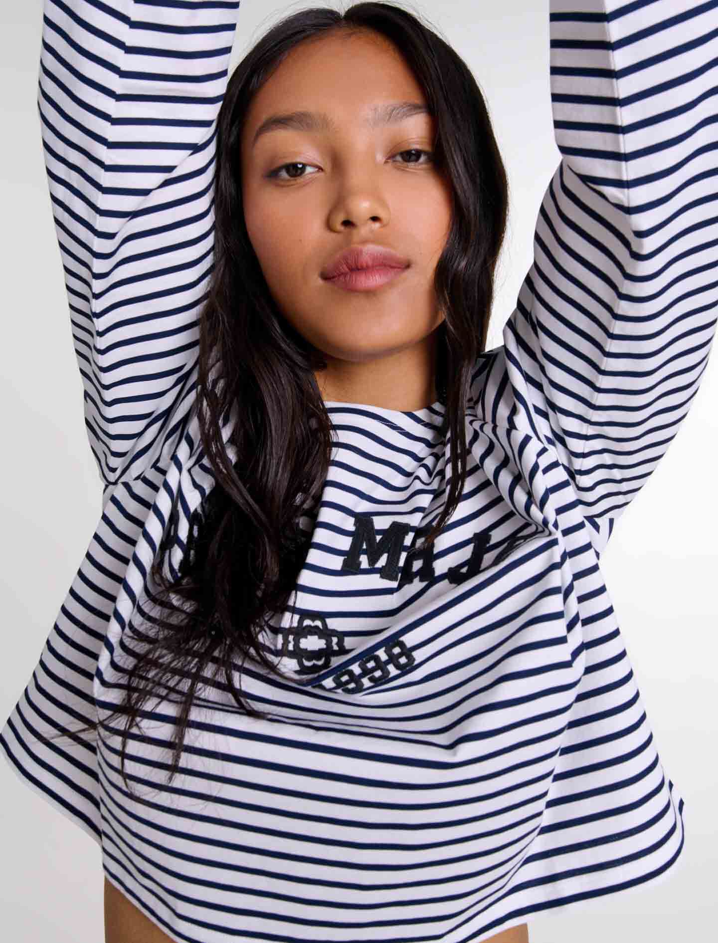 Cropped short-sleeves T-shirt