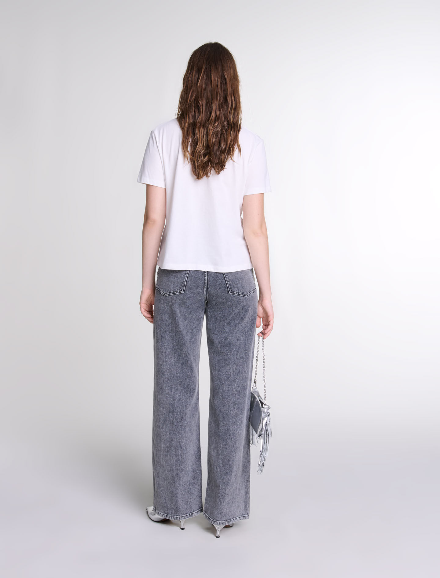 T-shirt with jewellery neck