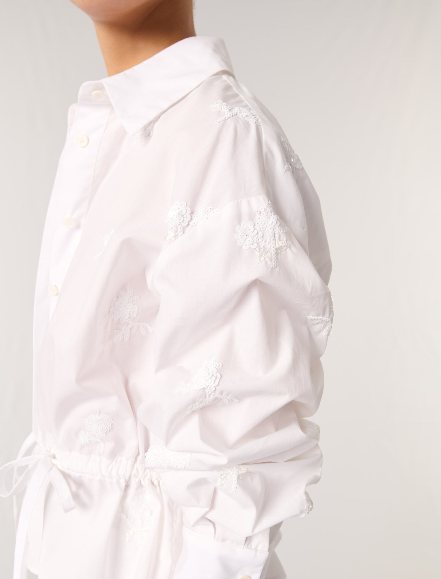 Short embroidered shirt