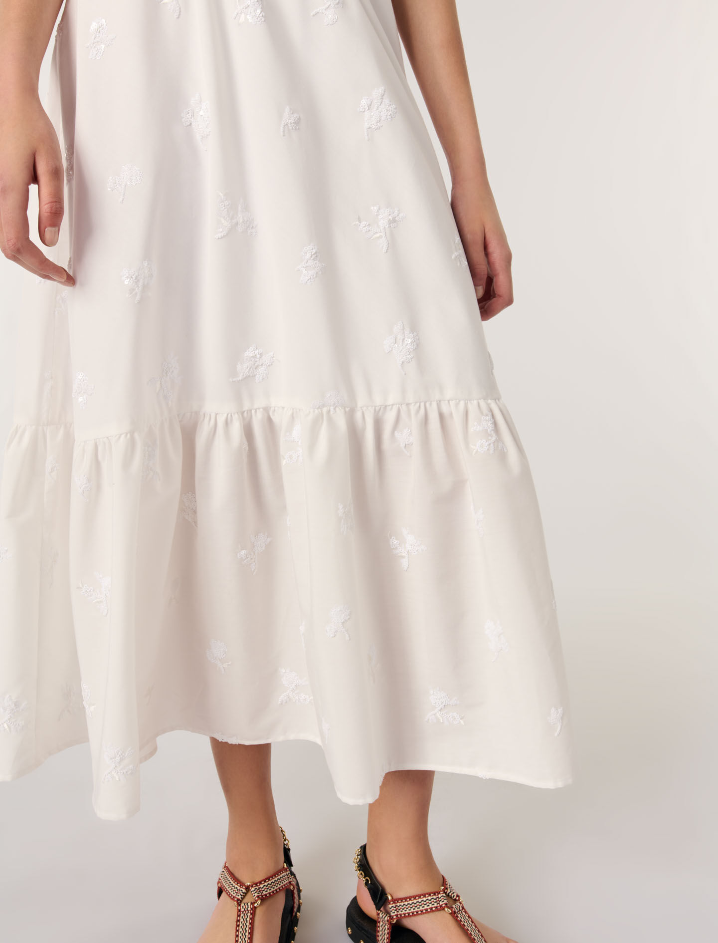 Long embroidered skirt