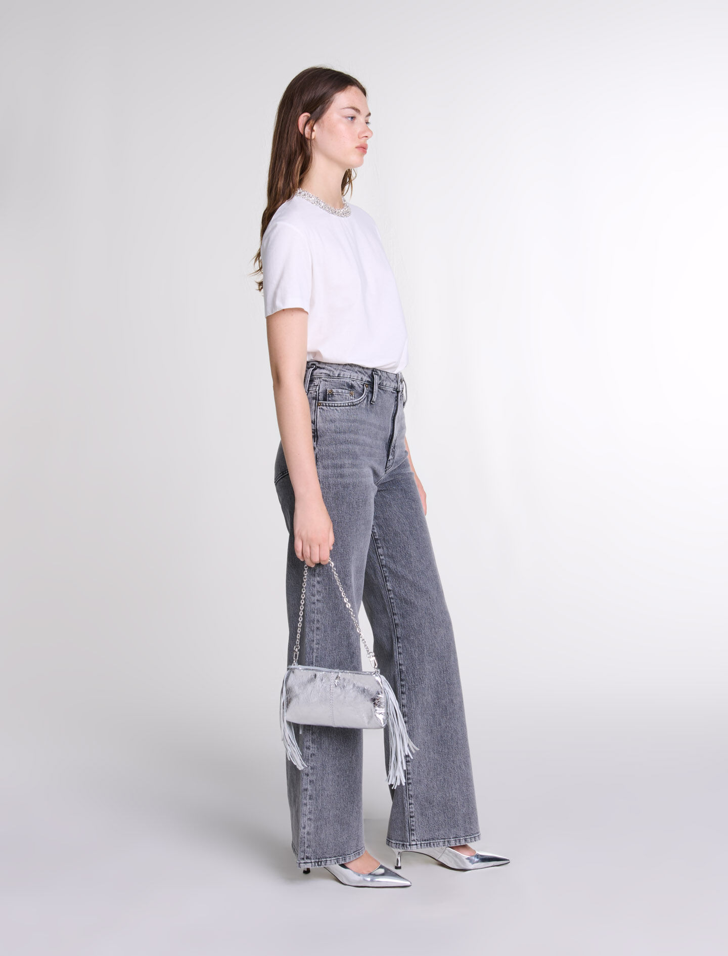 T-shirt with jewellery neck