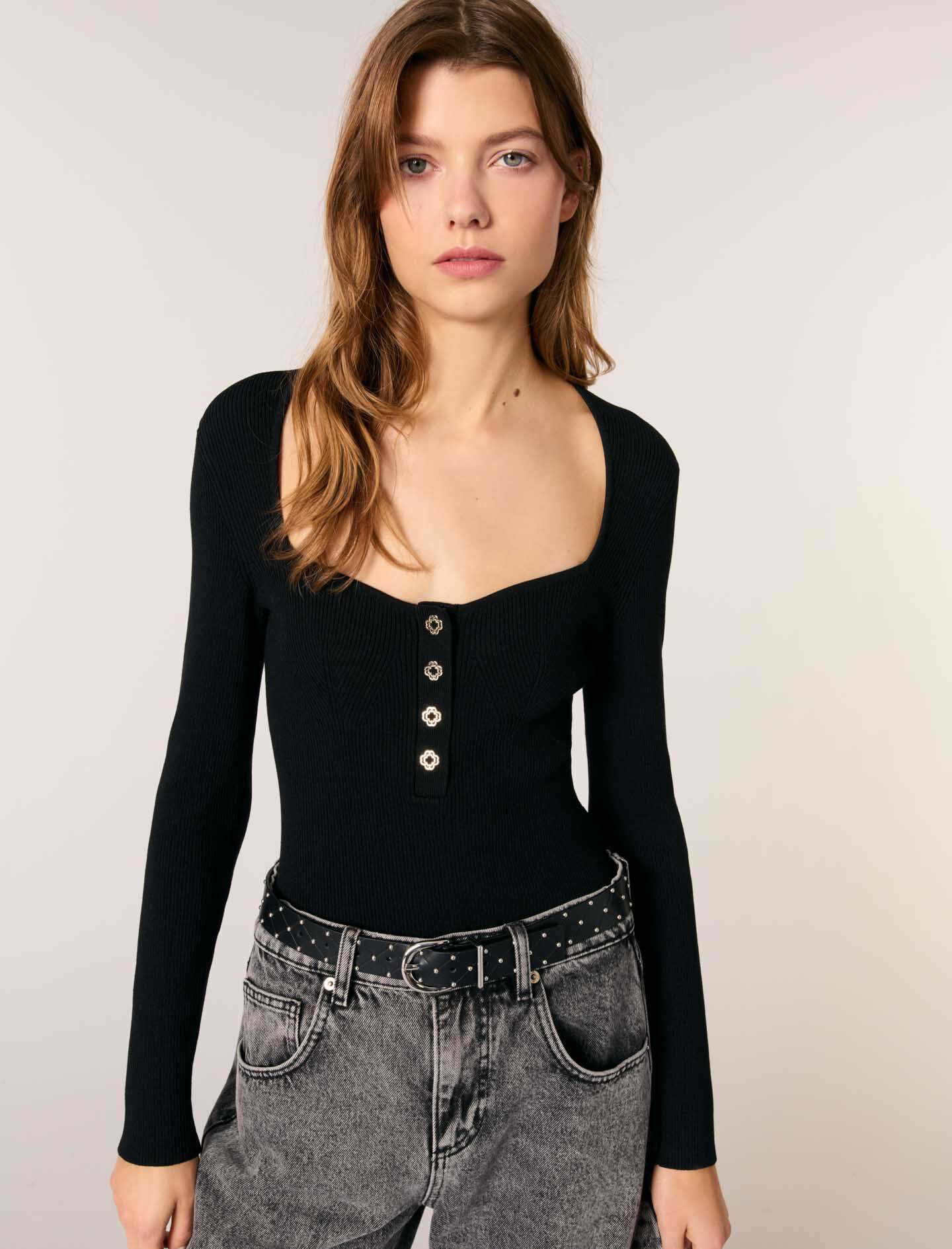 Low-neck rib knit jumper