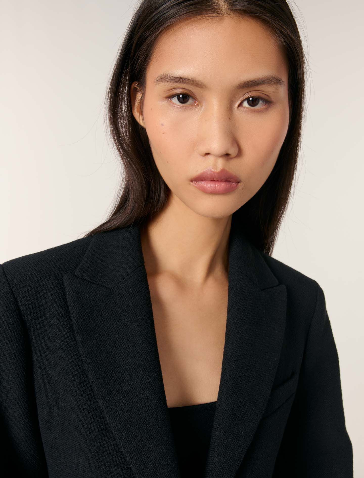 Slim-fit suit jacket