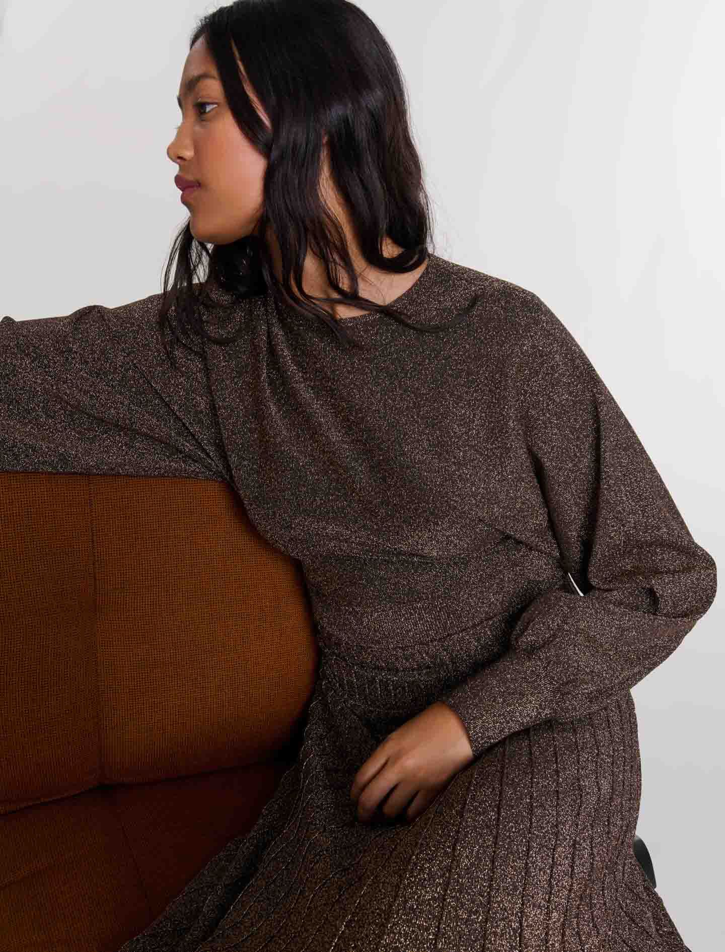 Shiny knit maxi dress