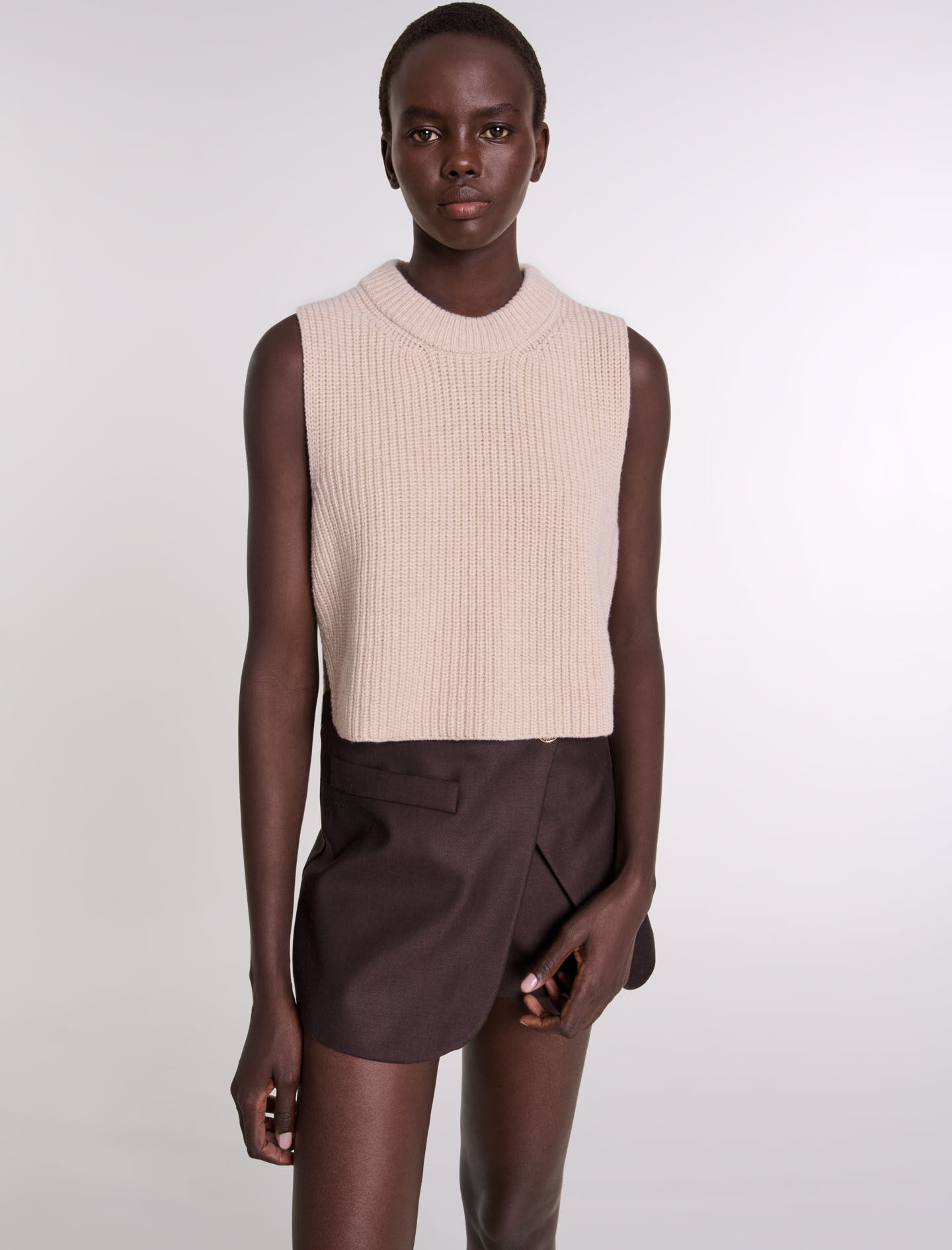 Sleeveless wool jumper