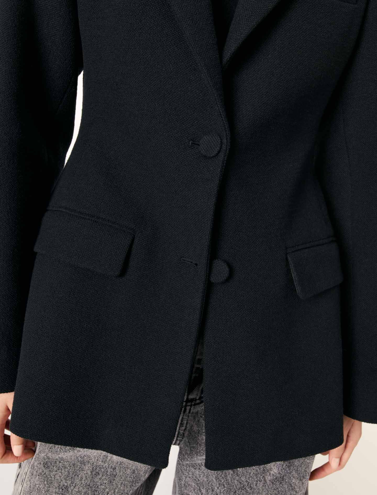 Slim-fit suit jacket