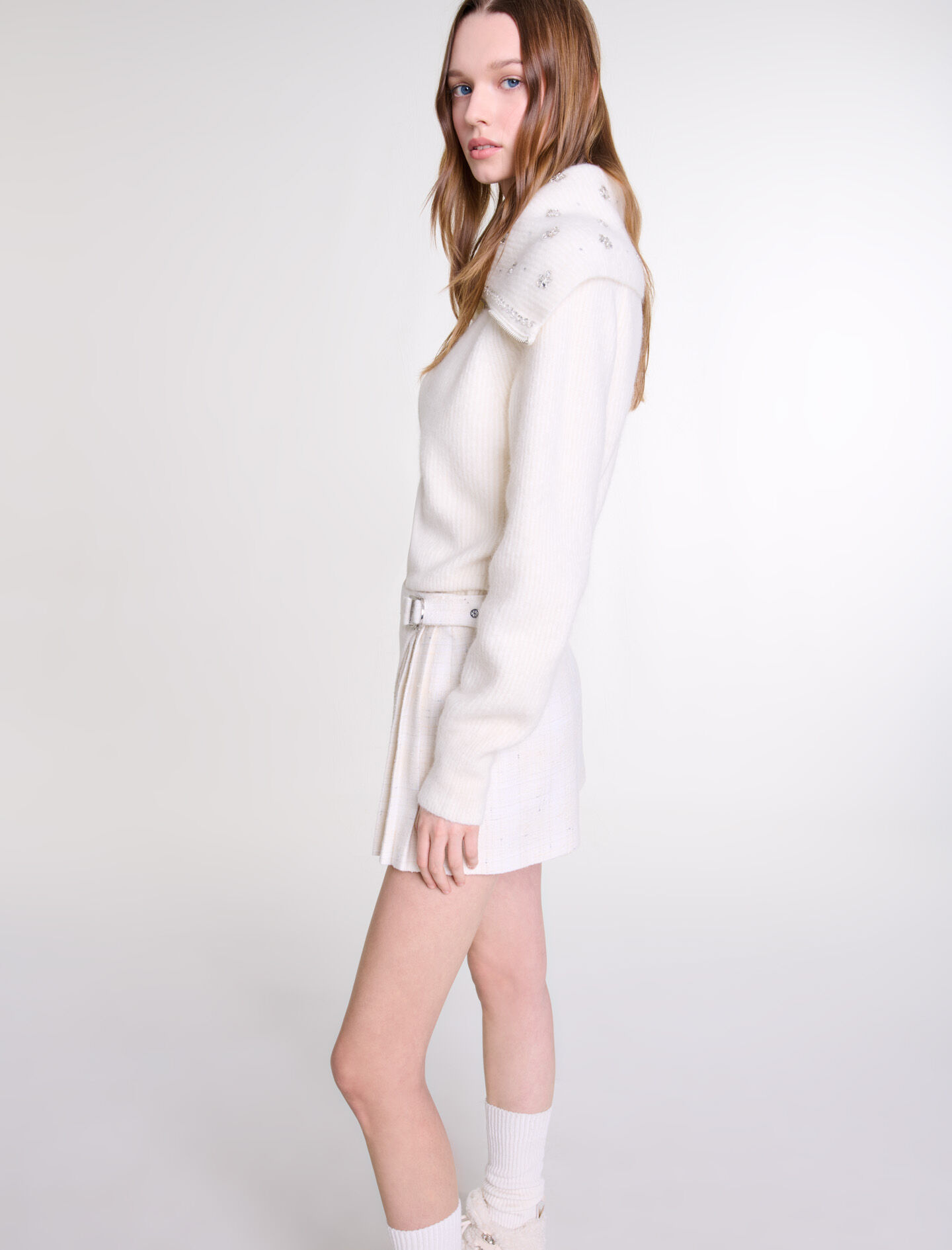 Short pleated tweed skirt