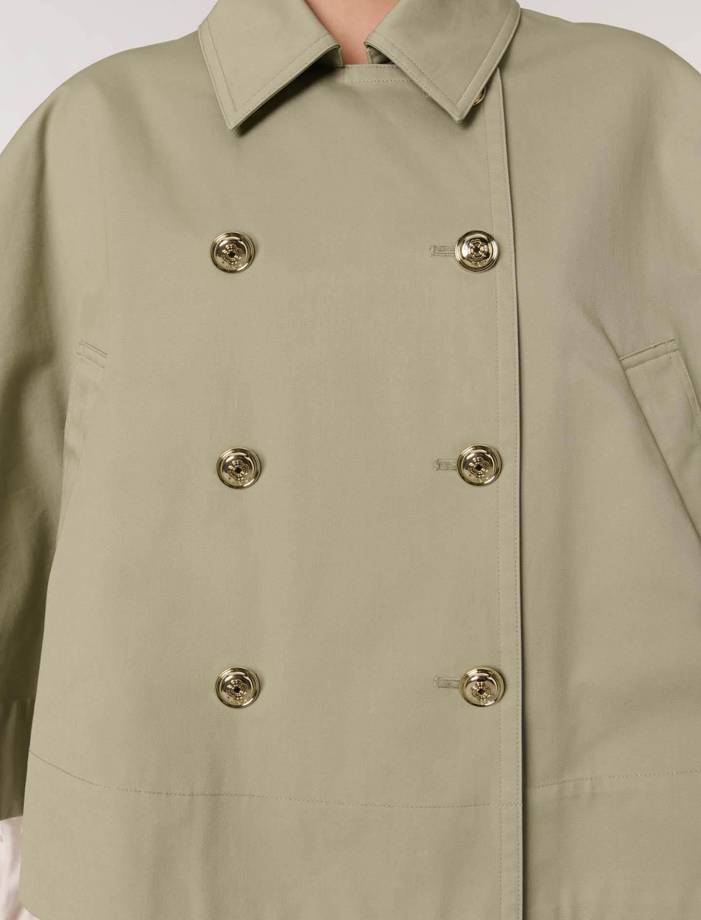 Short cape-effect trench coat