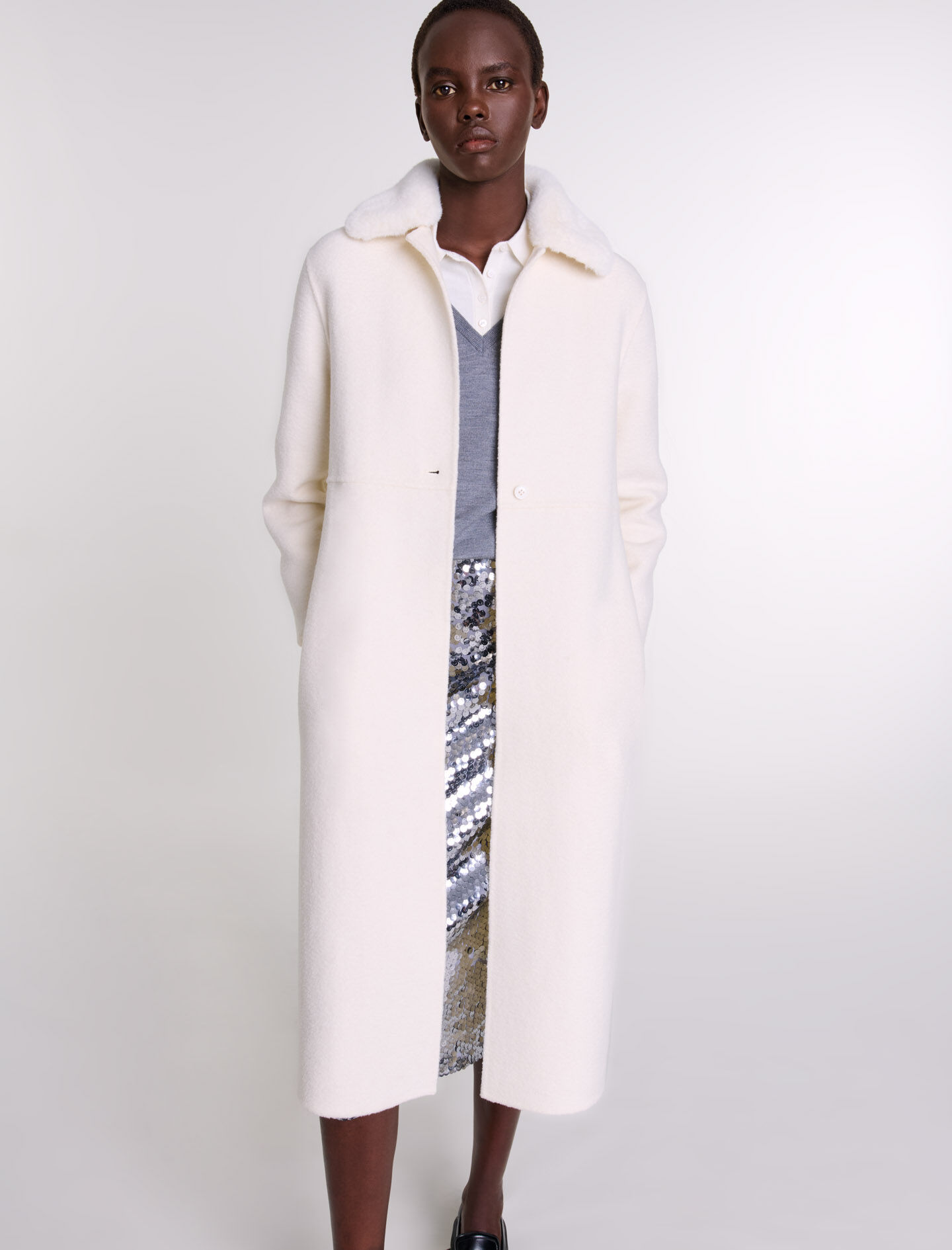 Wool coat with removable collar