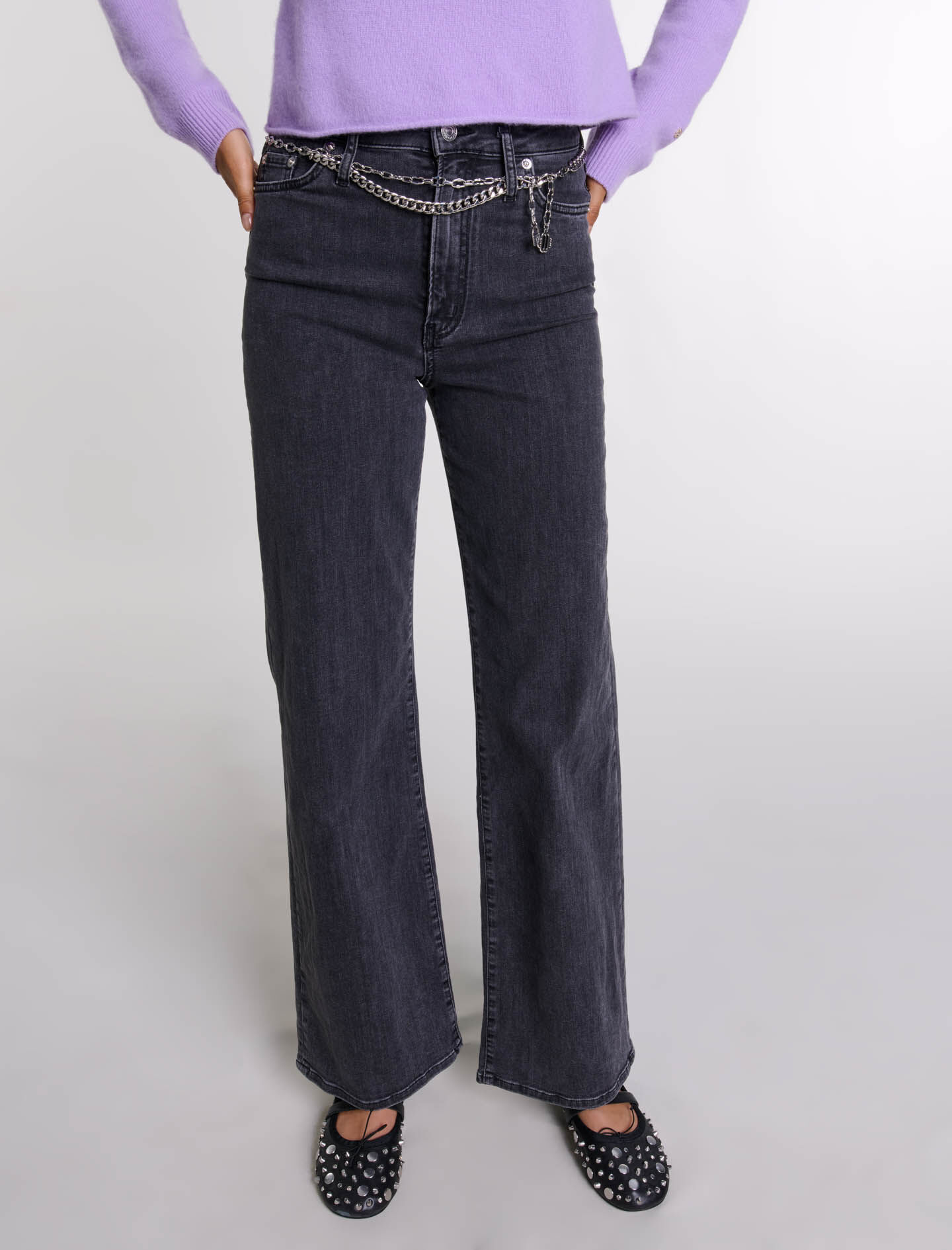 Black belted baggy jeans