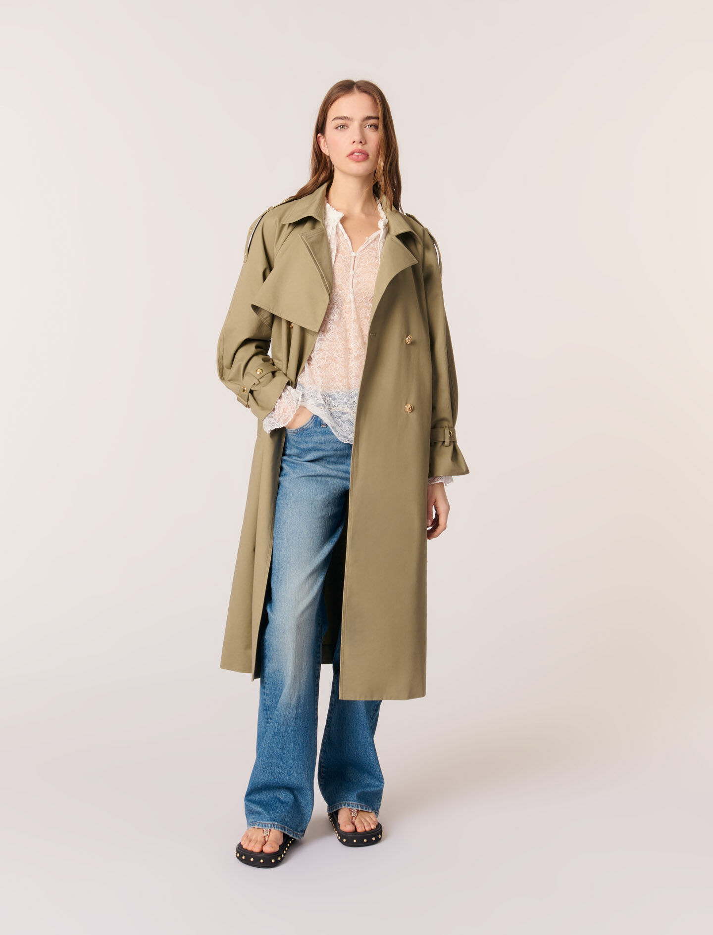 Removable collar stud trench coat