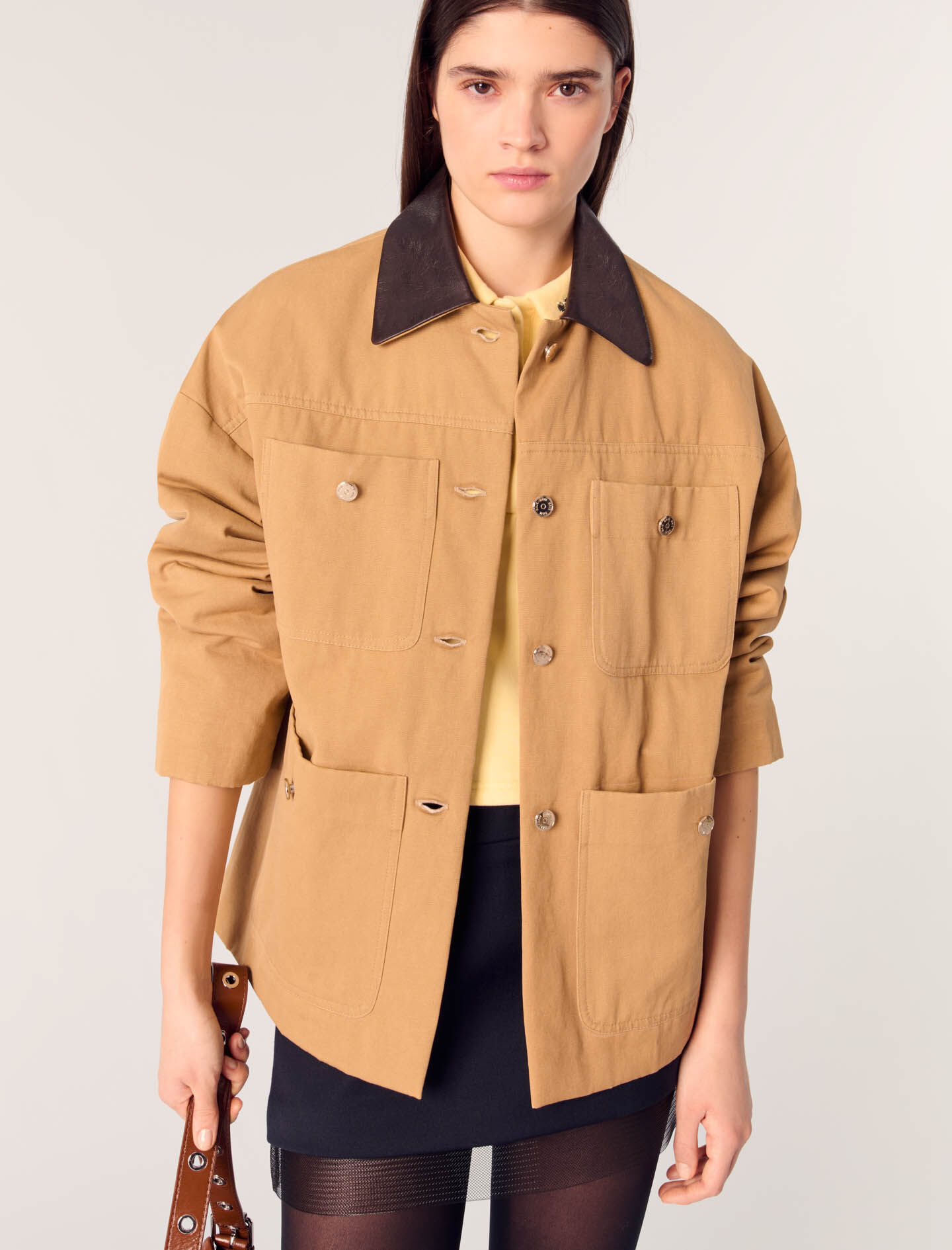 Cotton coat with leather collar