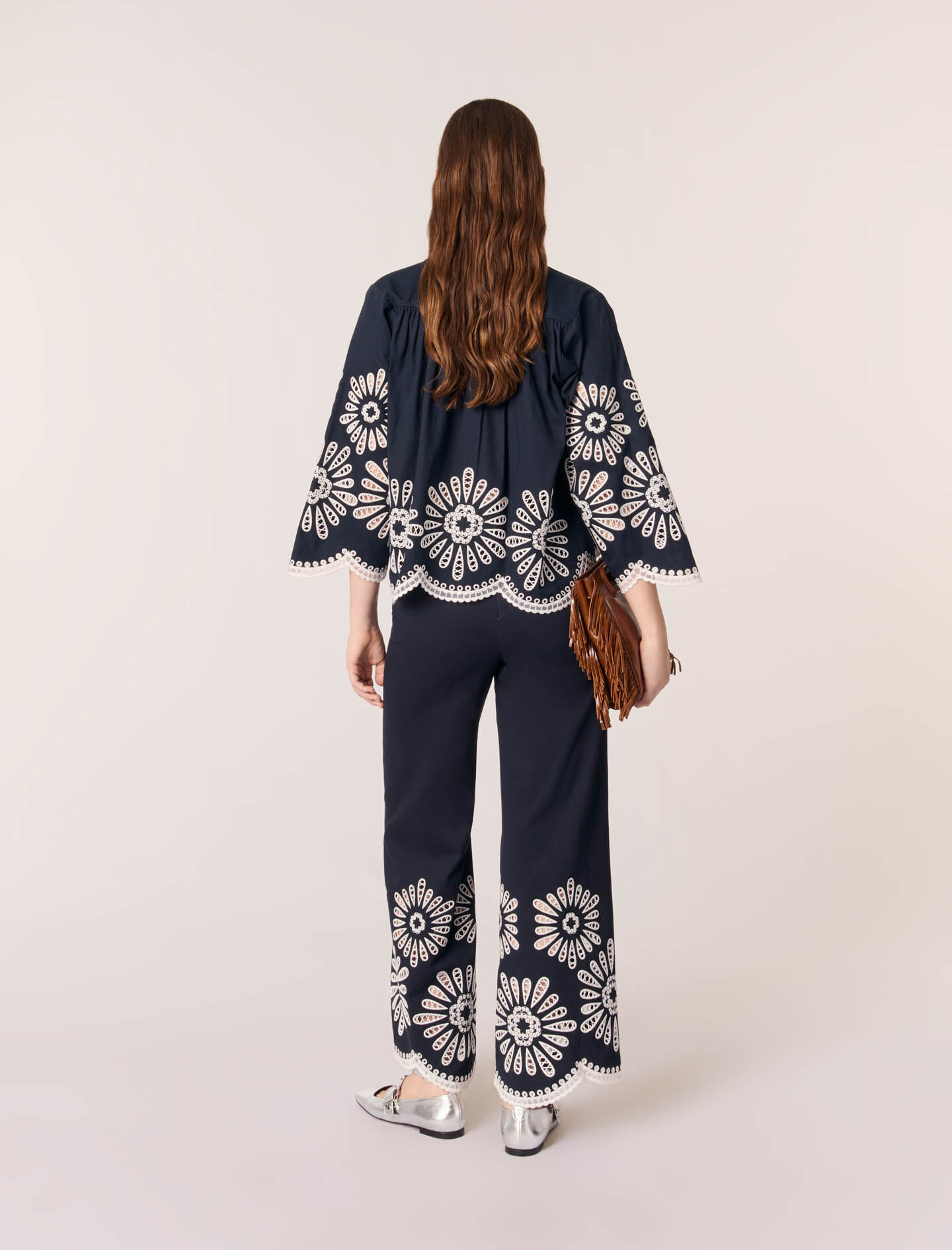 Cropped shirt with crochet detail