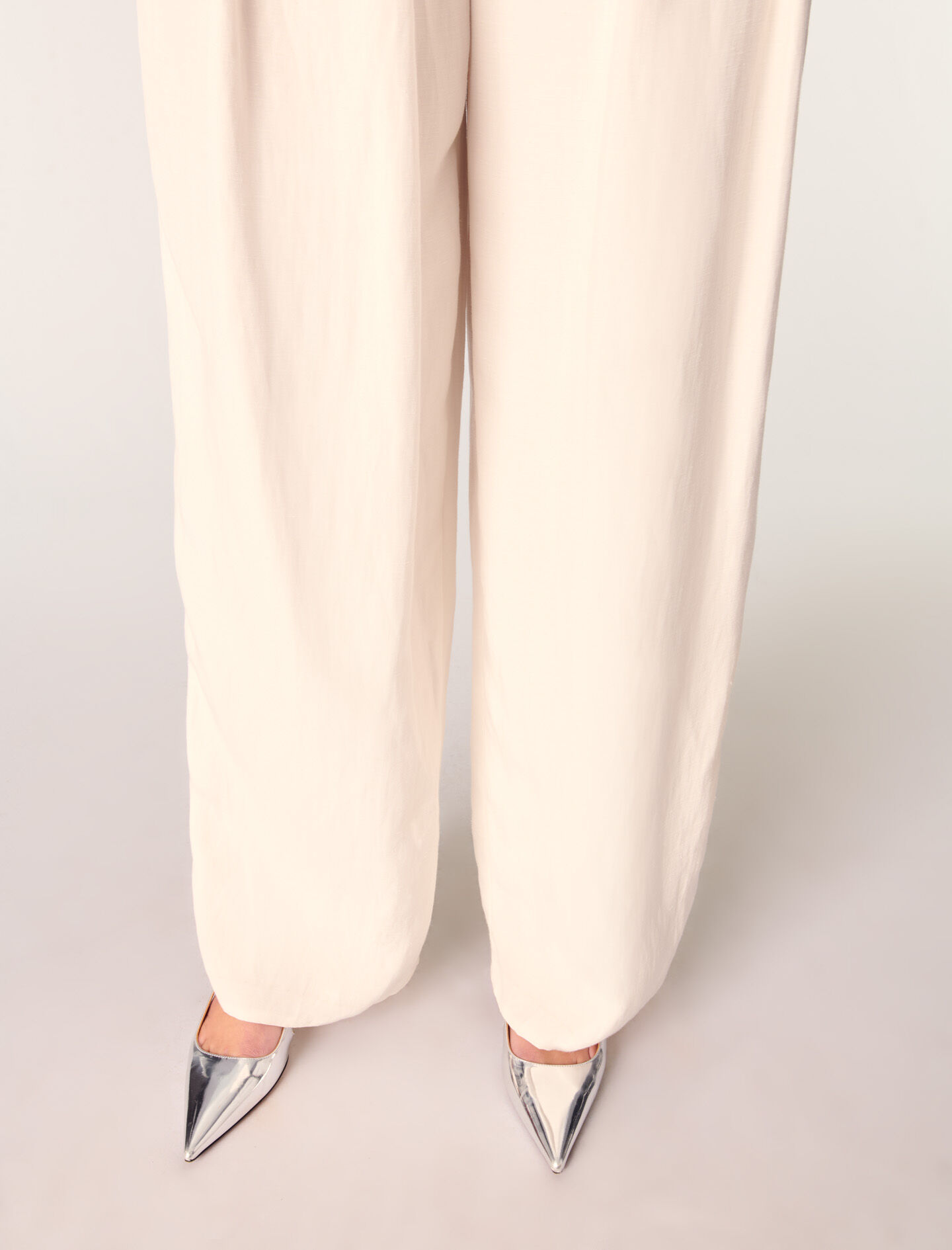 Wide-leg suit trousers