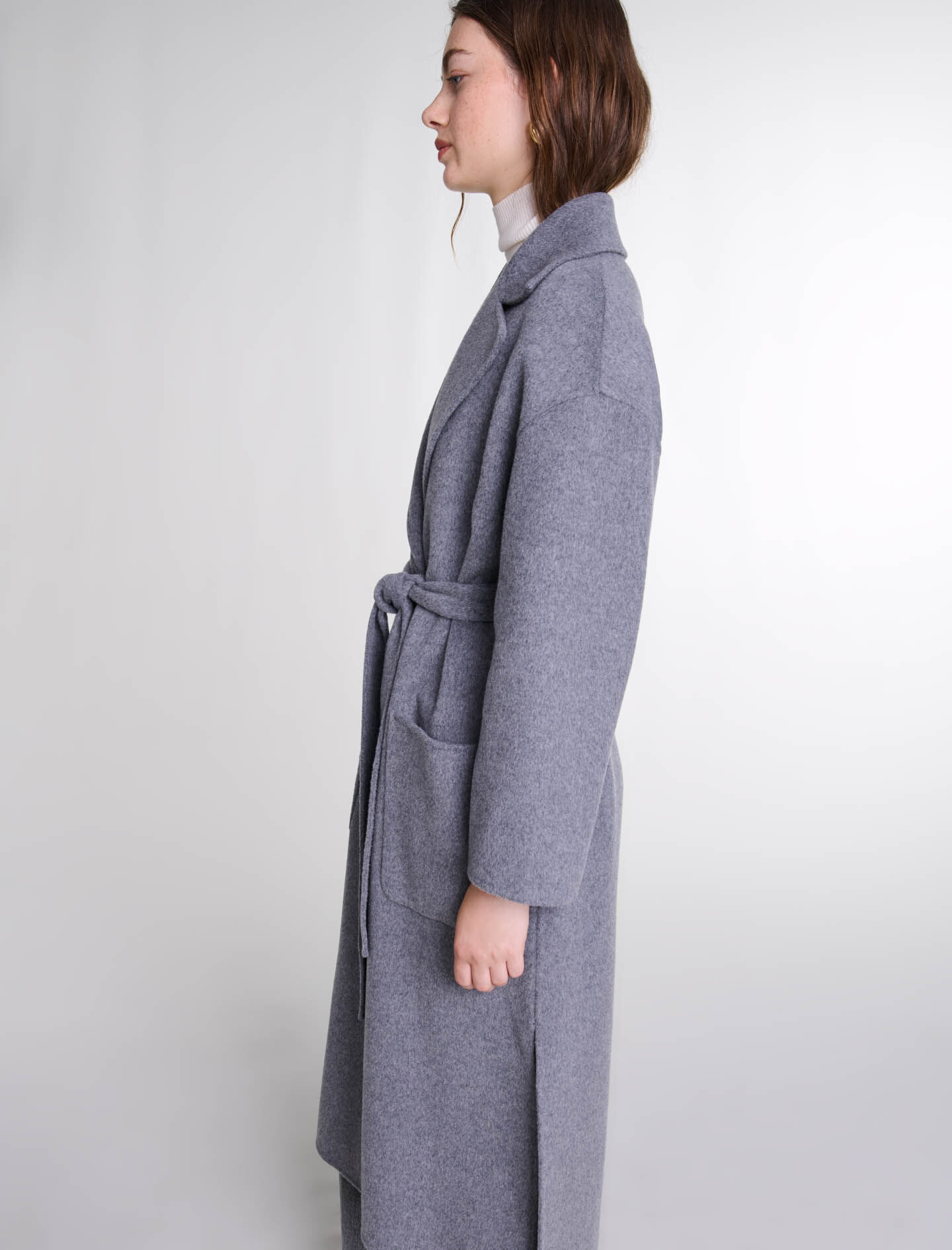 Long double-faced coat with belt