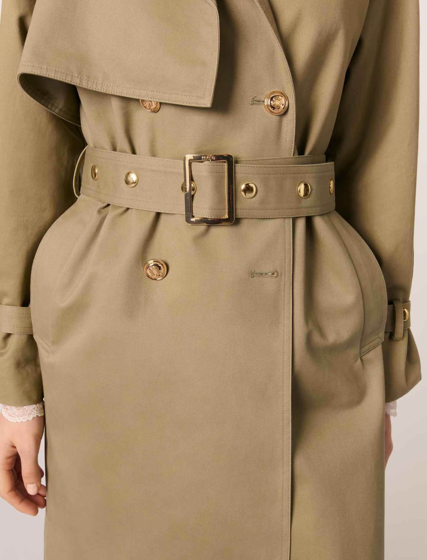 Removable collar stud trench coat