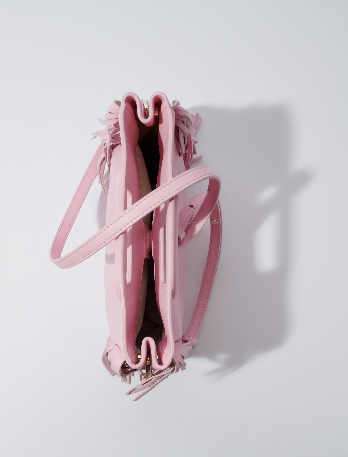 Crackled leather M bag