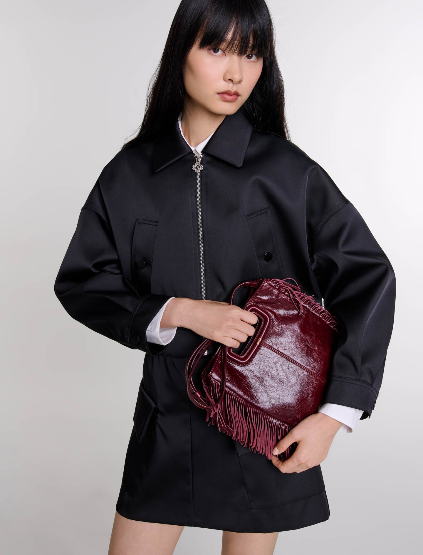 Crackled leather M bag