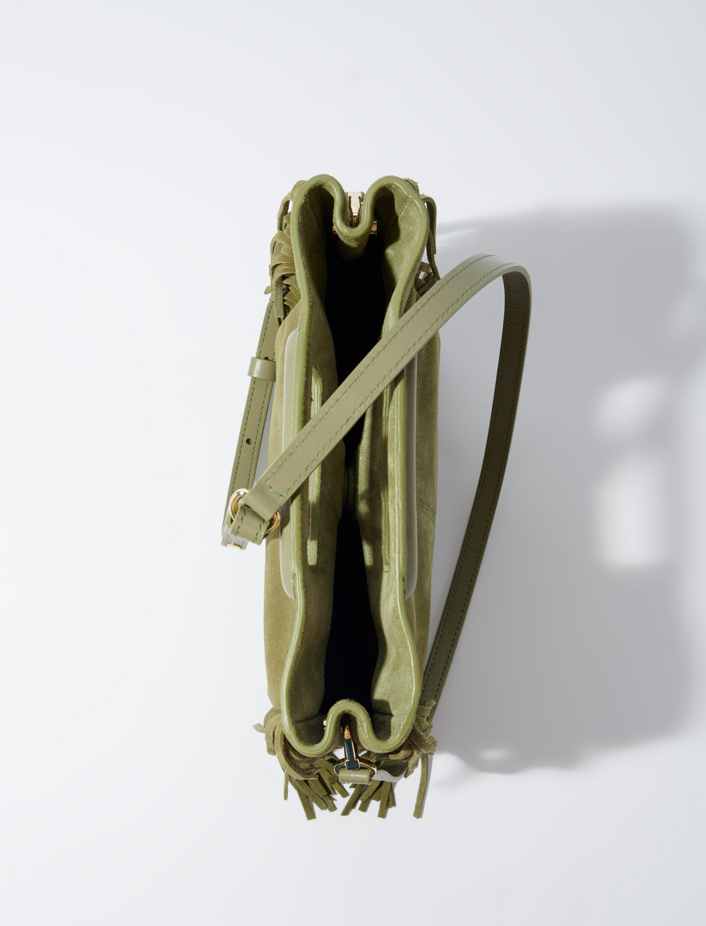 Crackled leather M bag