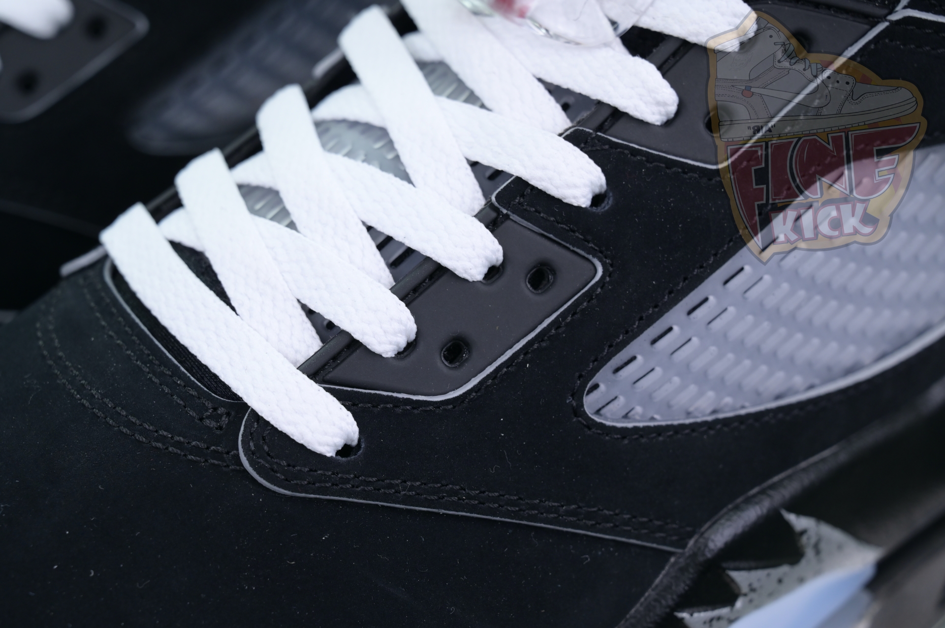 ��BLACK METALLIC REIMAGINED��SNEAKERS