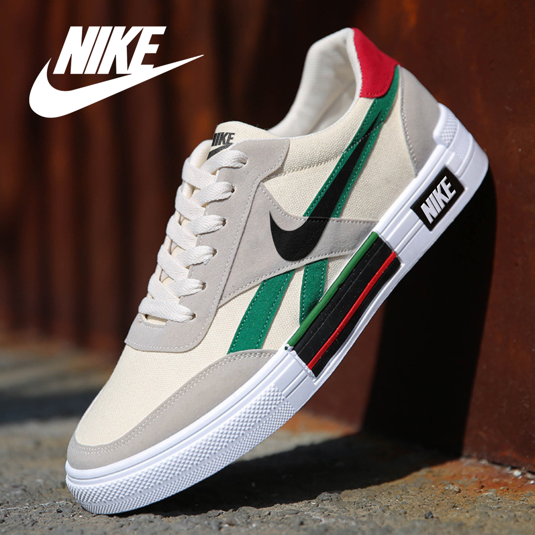 K��nyelmes ��s divatos cip?k