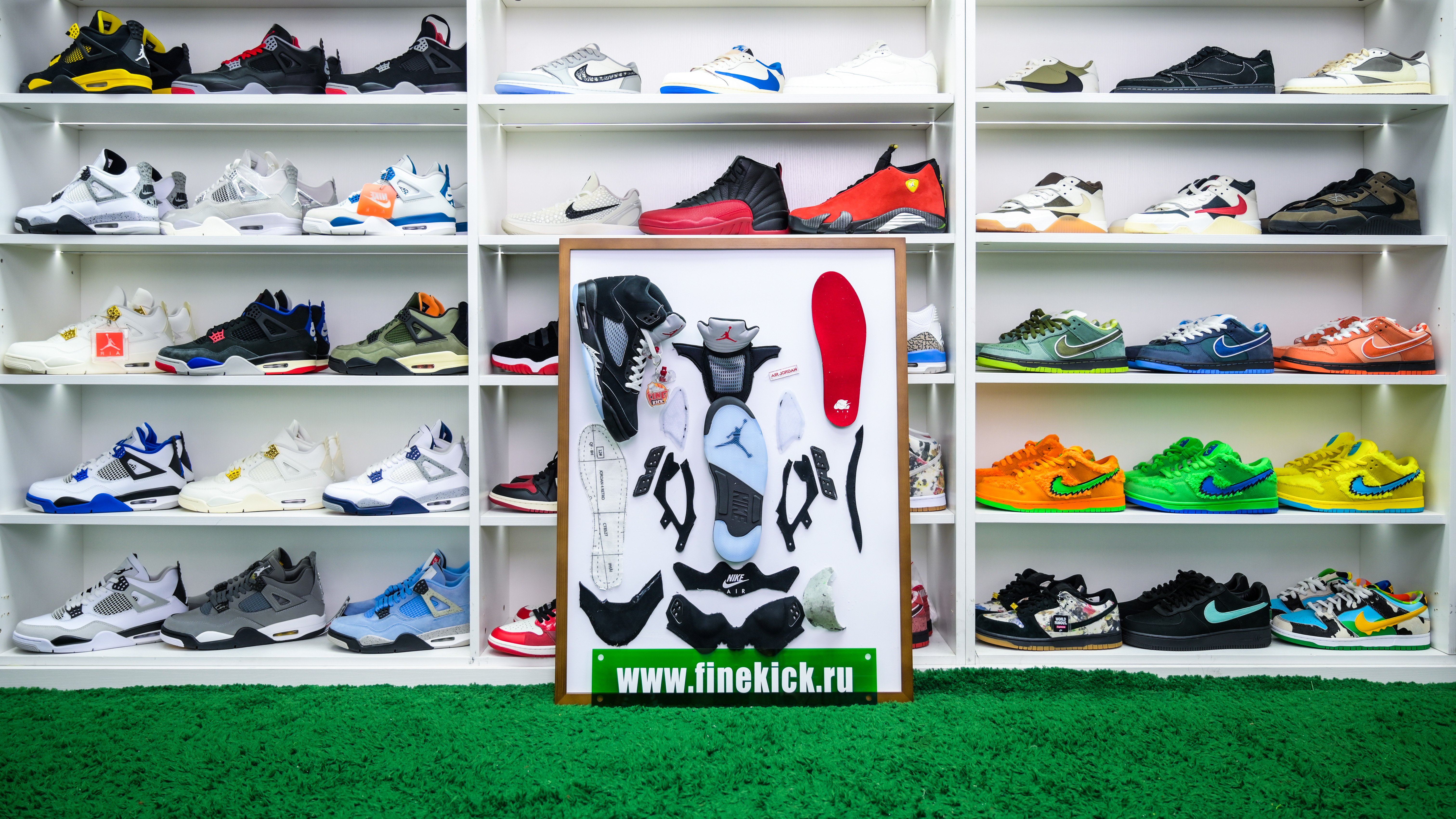 ��BLACK METALLIC REIMAGINED��SNEAKERS